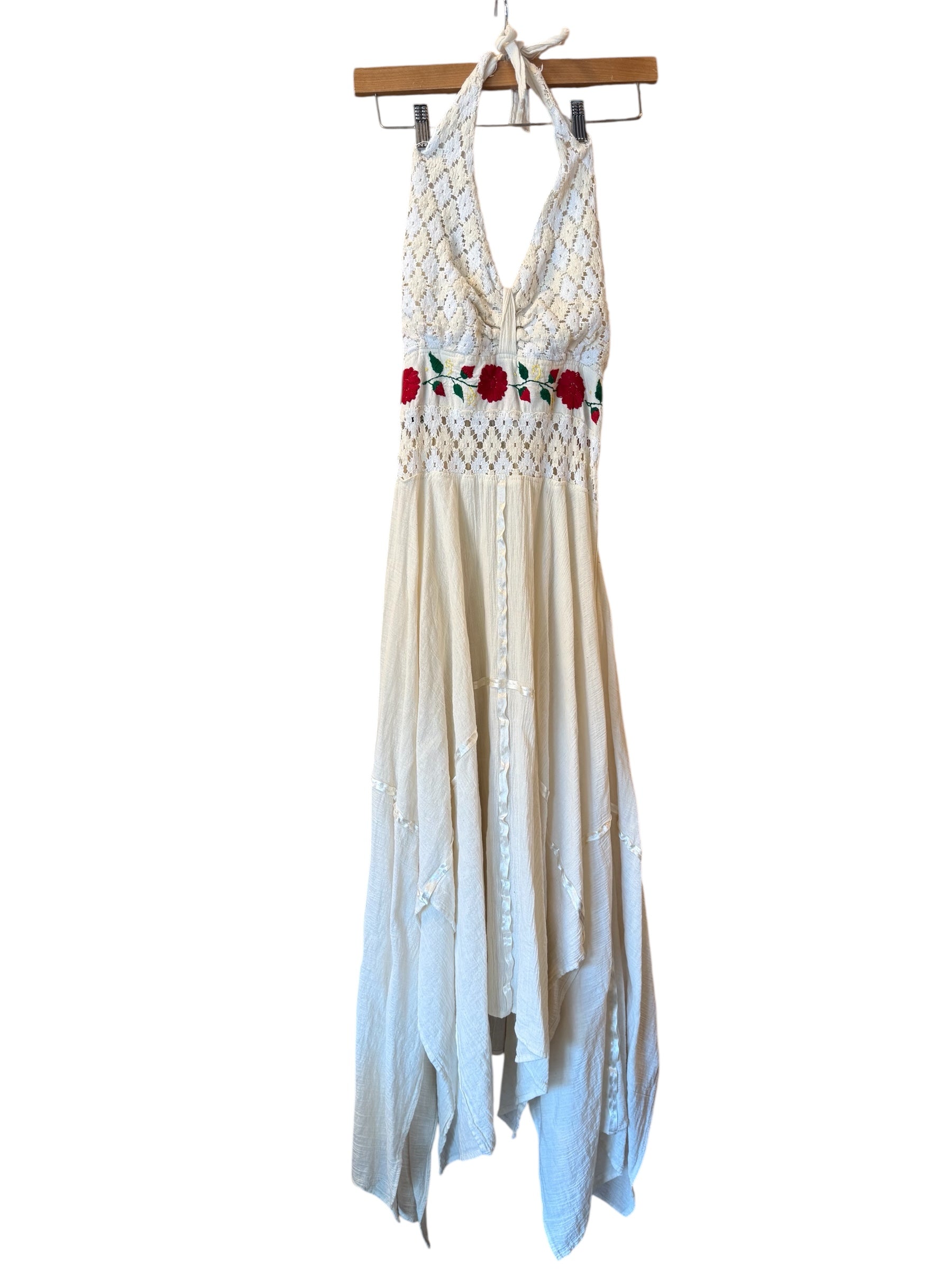 cream white red vtg 70s crochet linen floral halter dress, m/l
