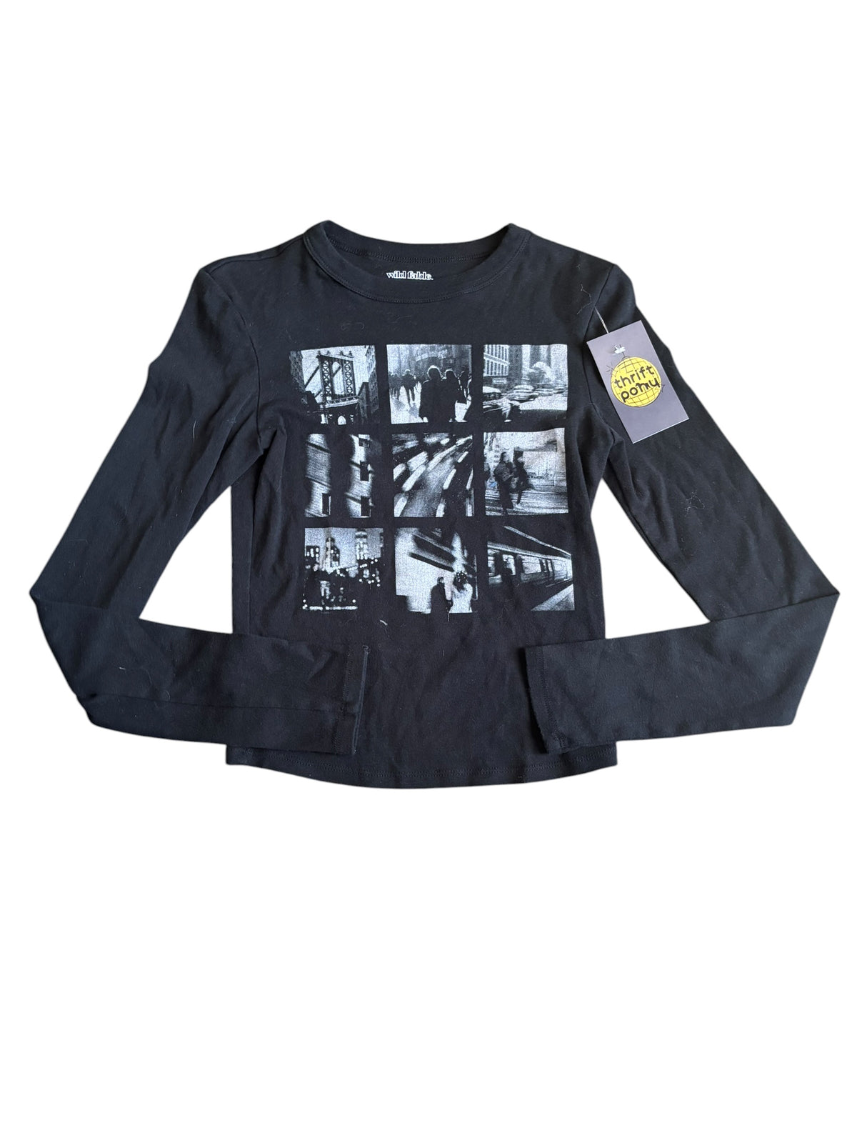 black wild fable ls city scene baby tee, xs