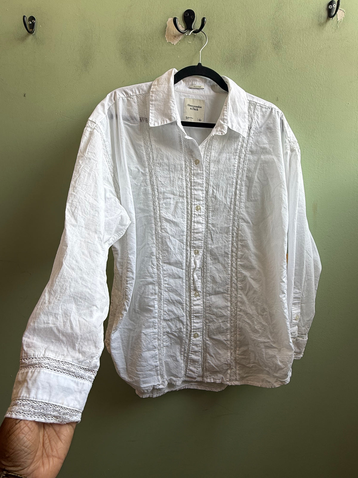white abercrombie lacey striped button down, L
