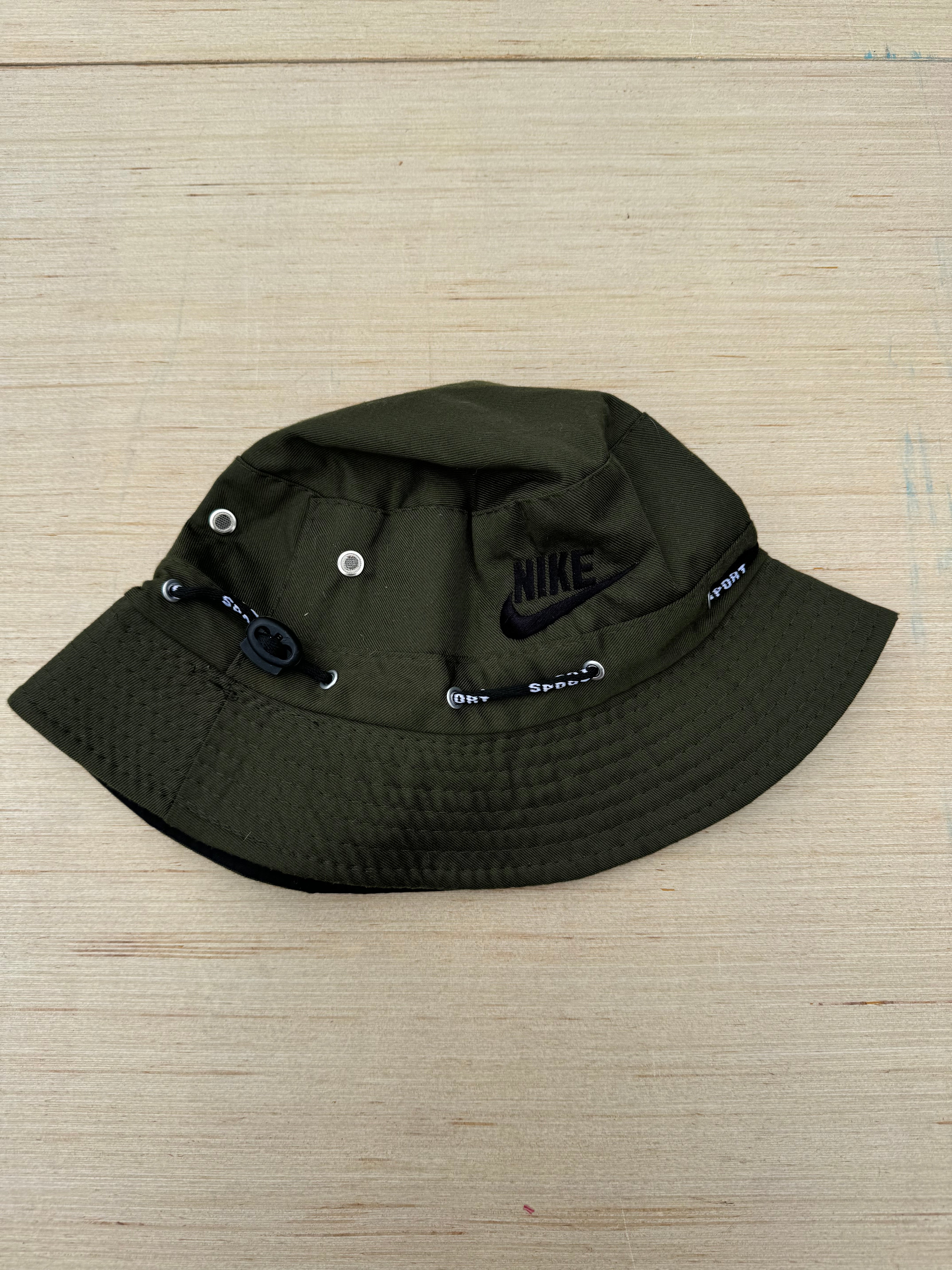 Green Nike Branded bucket hat