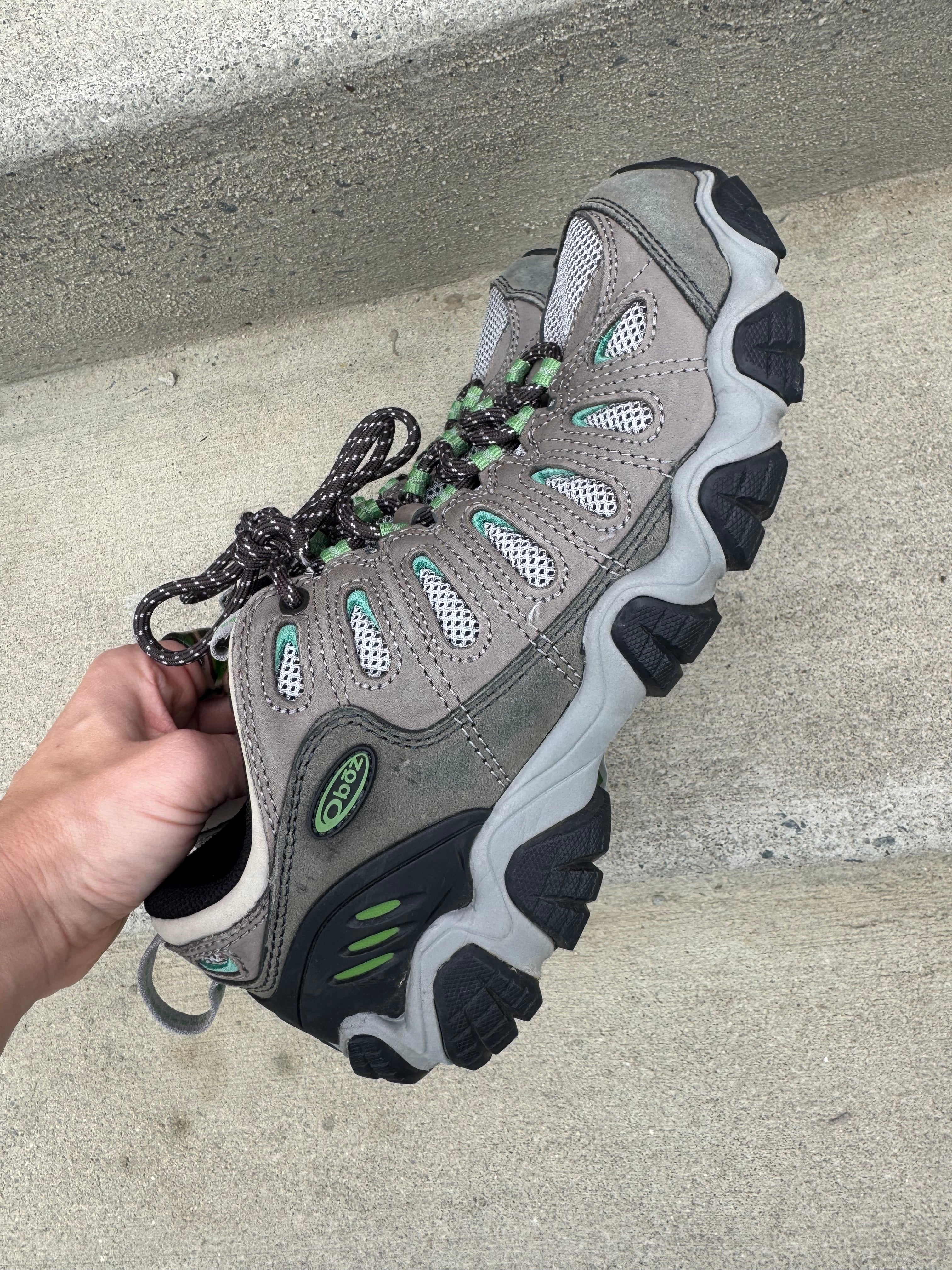 gray oboz hiking shoes, 10
