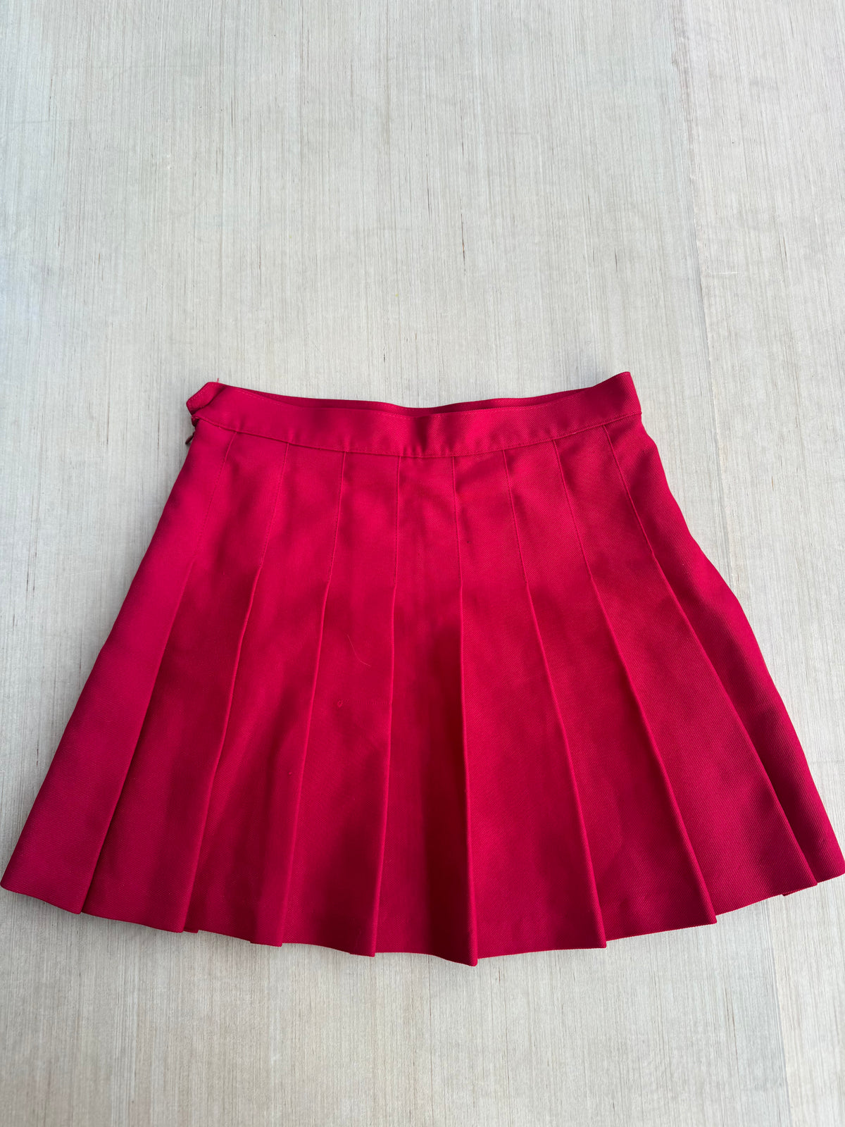 Red American Apparel Pleated mini skirt, M