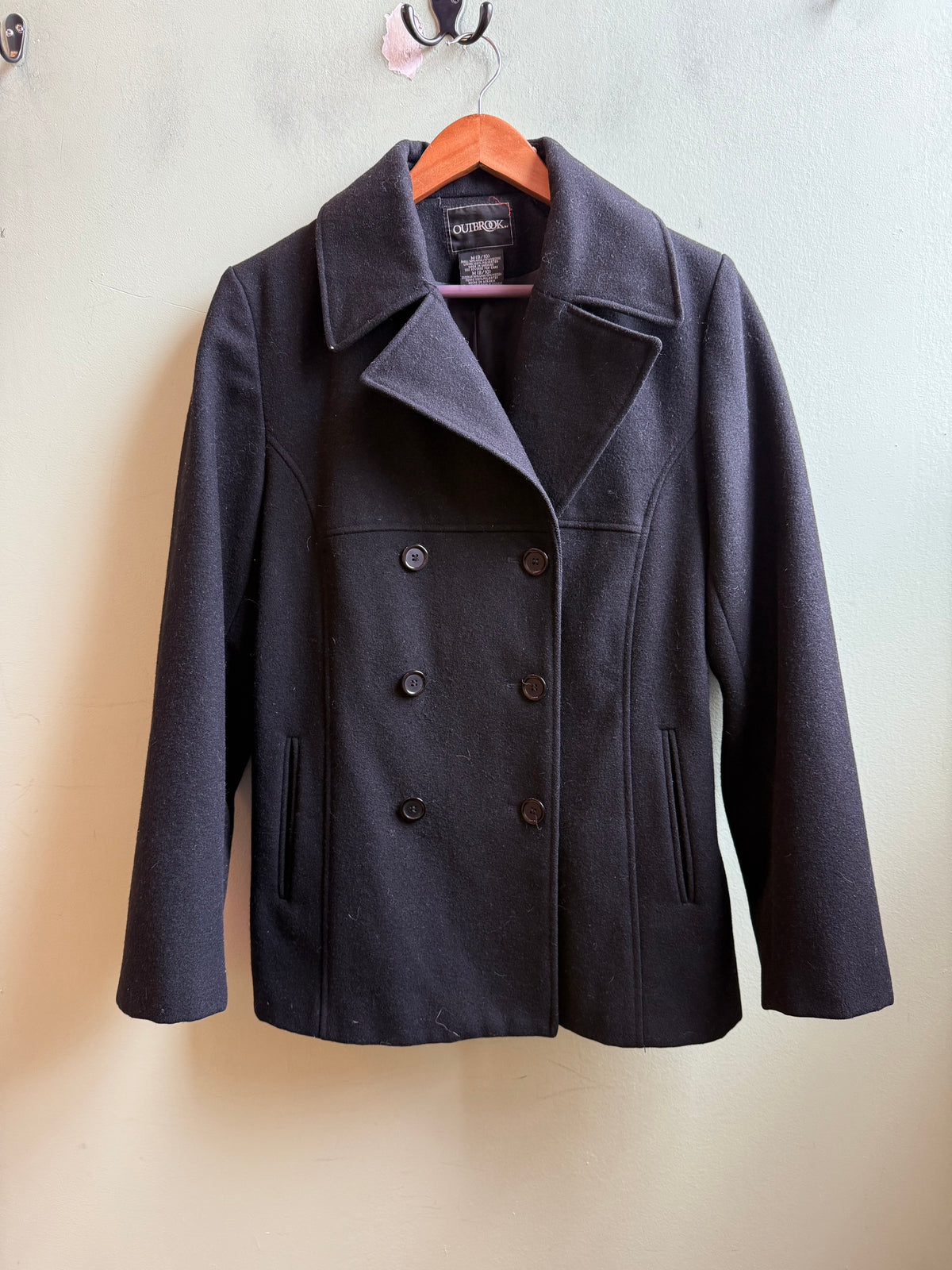 black outbrook wool coat, m