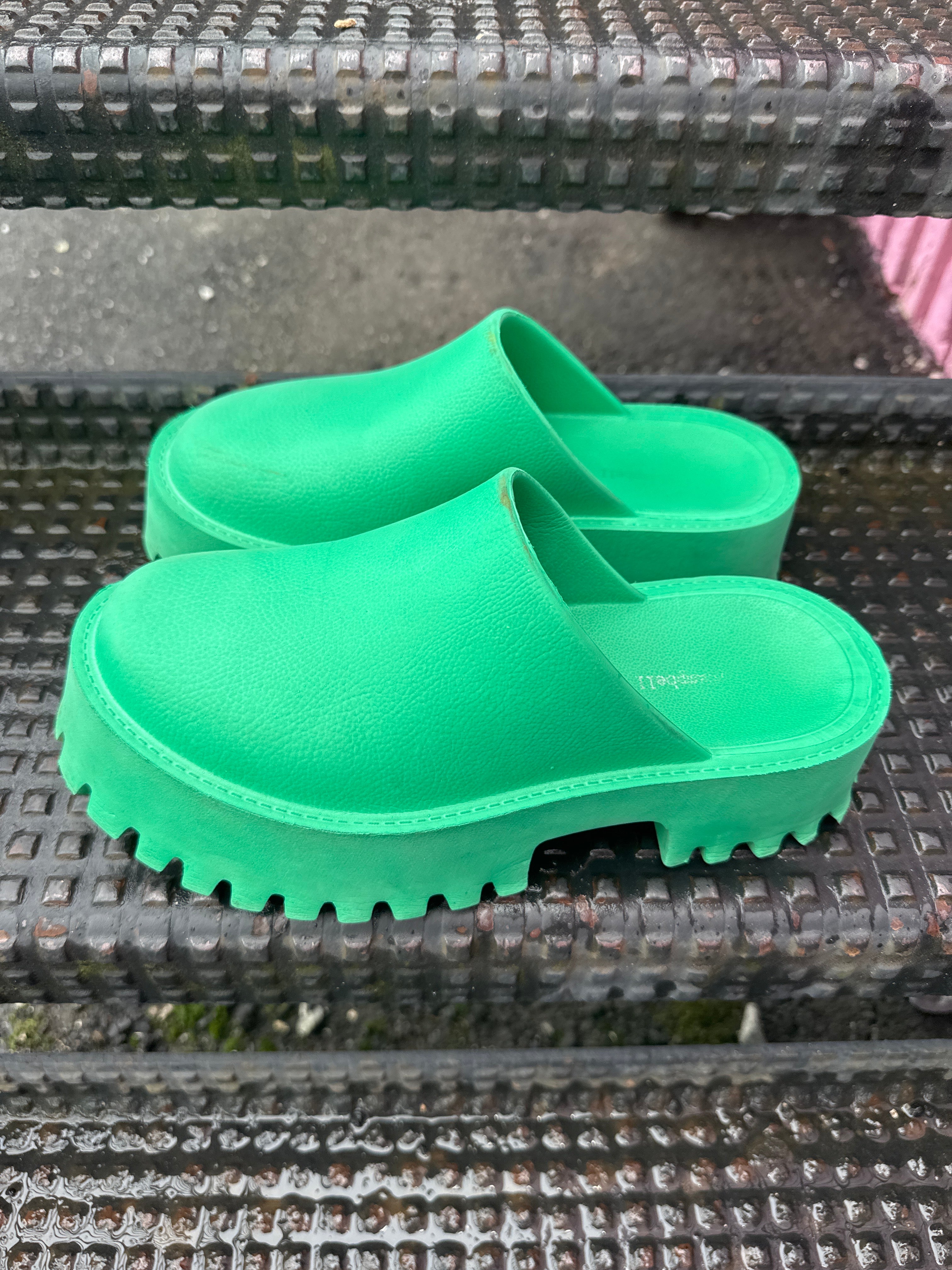 green jeffrey campbell rubber clogs platform, 9
