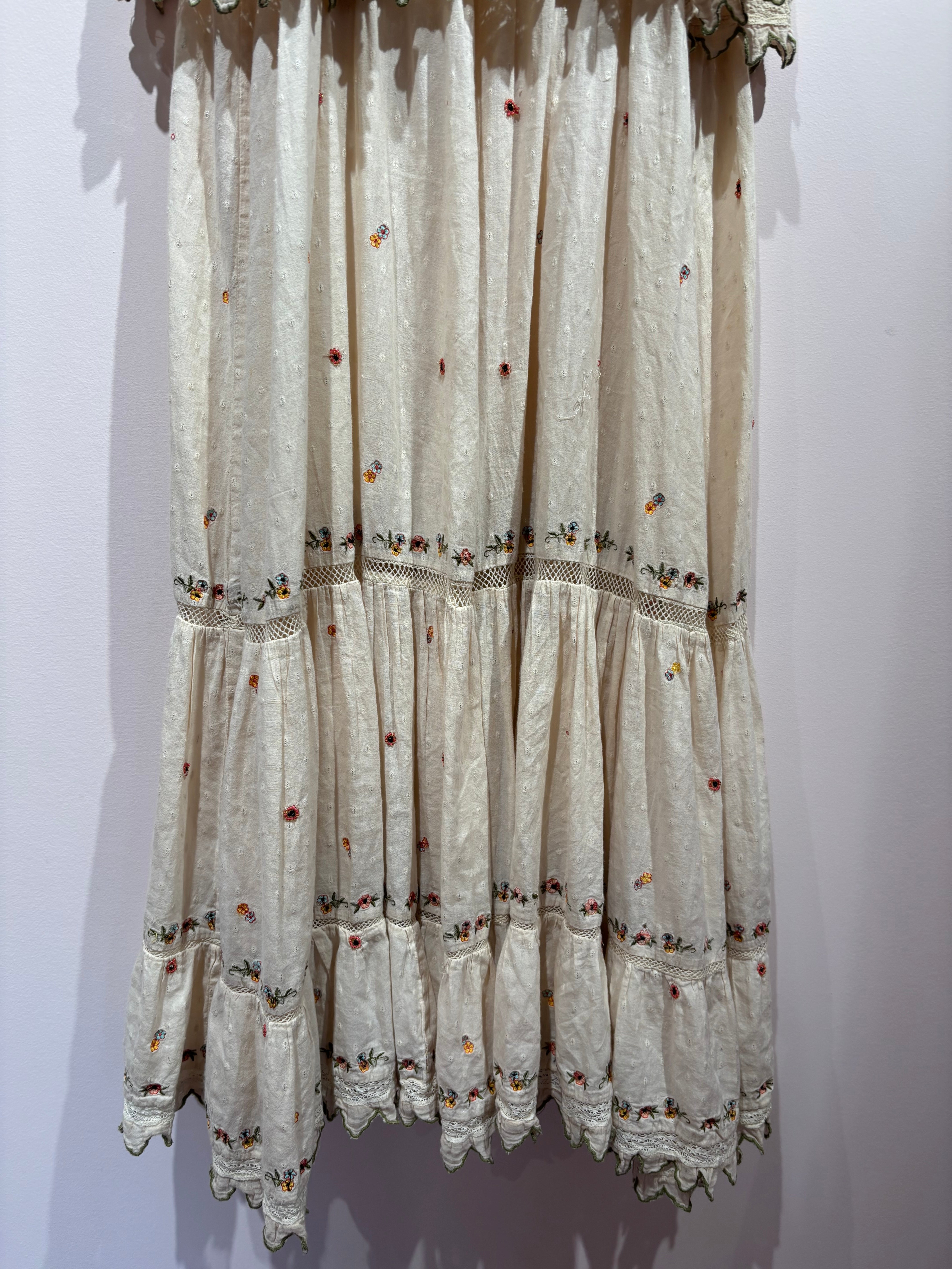 cream Anthropologie tiered maxi floral dress, M
