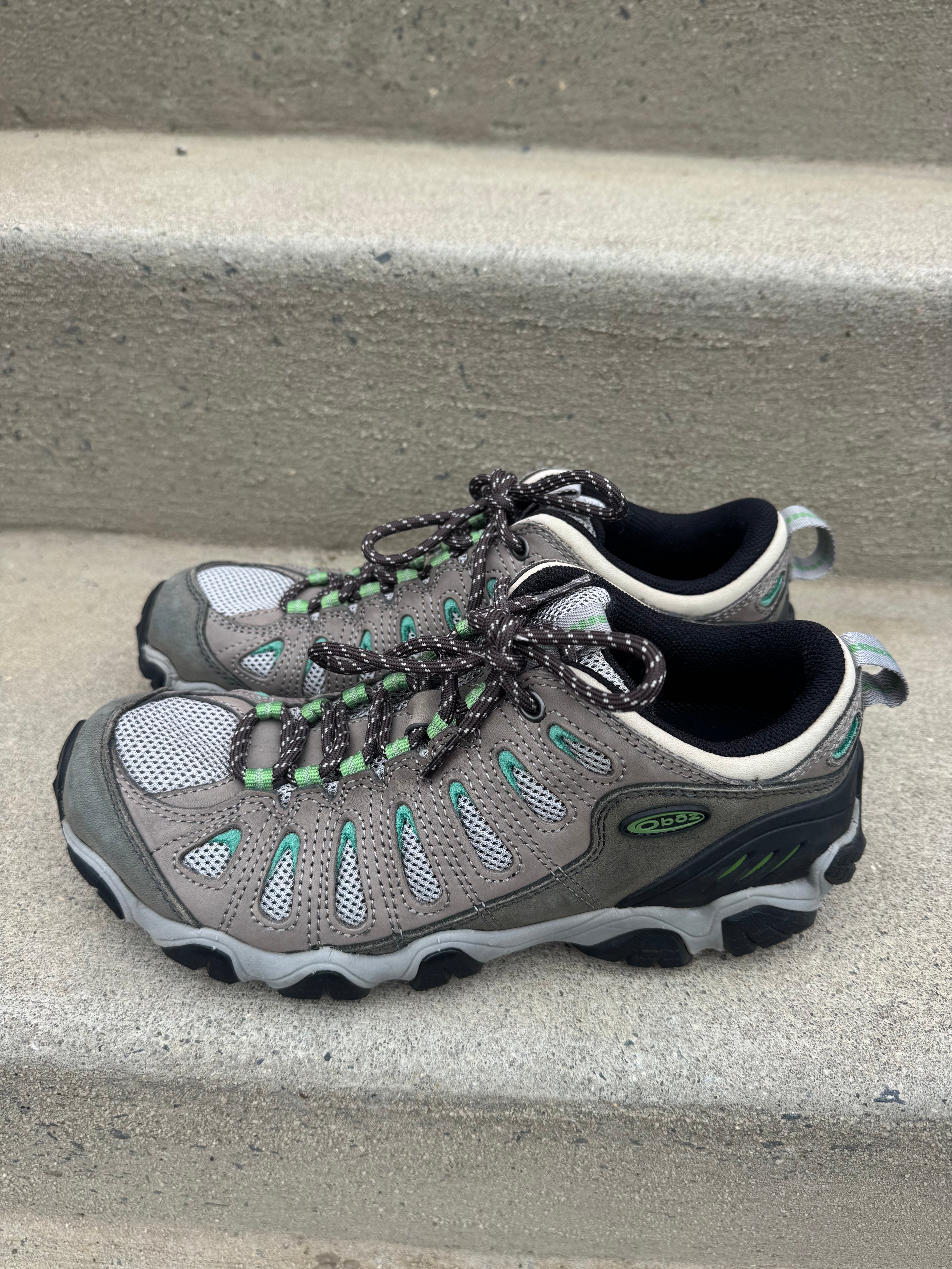 gray oboz hiking shoes, 10