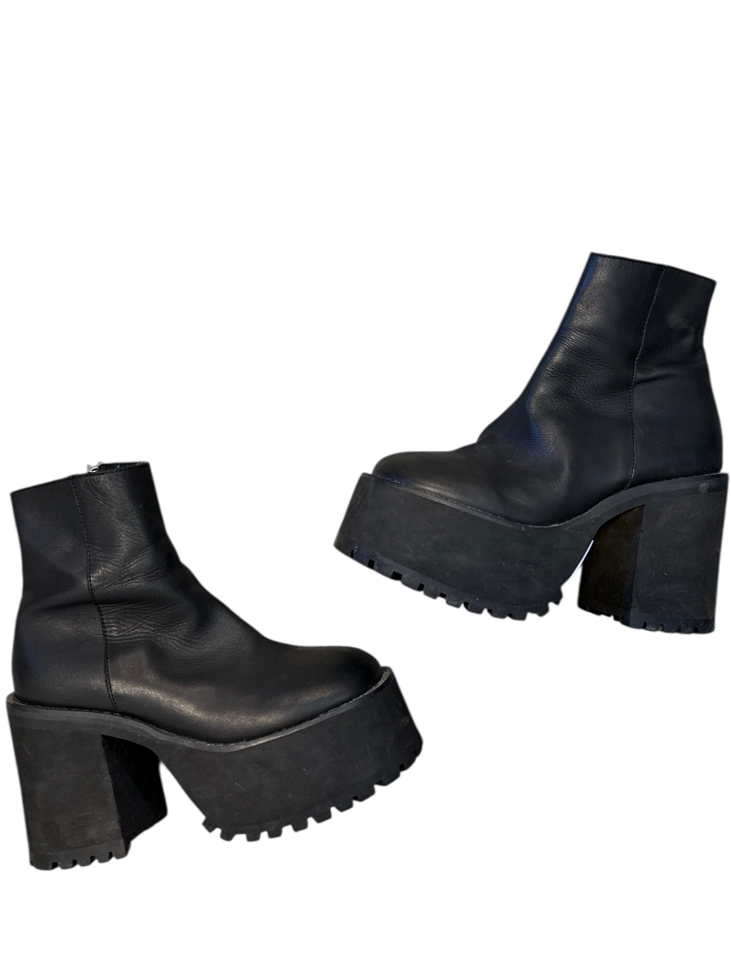 black unif platform boots, 6