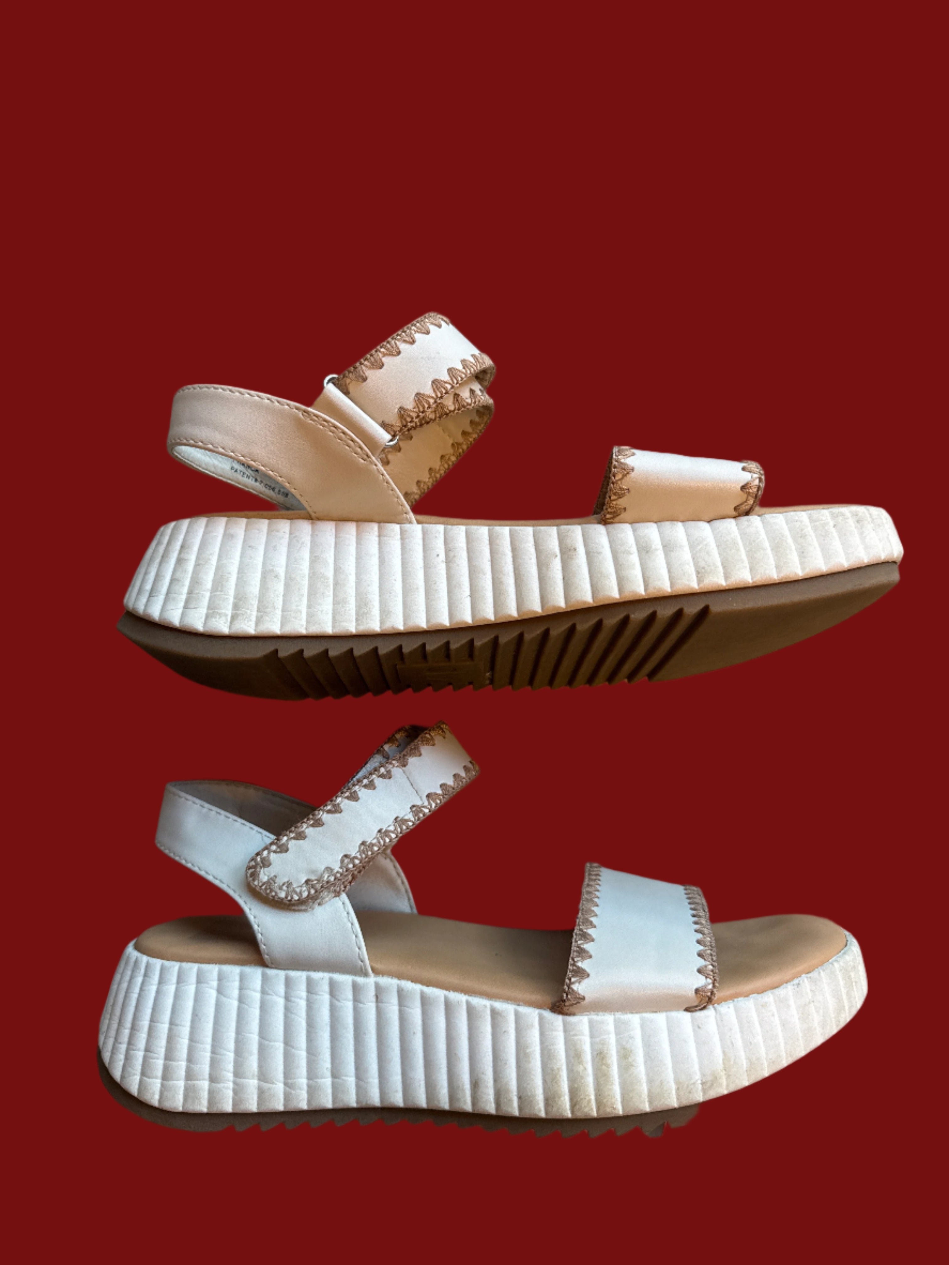 Cream white Dv Chunky sandals, 7.5