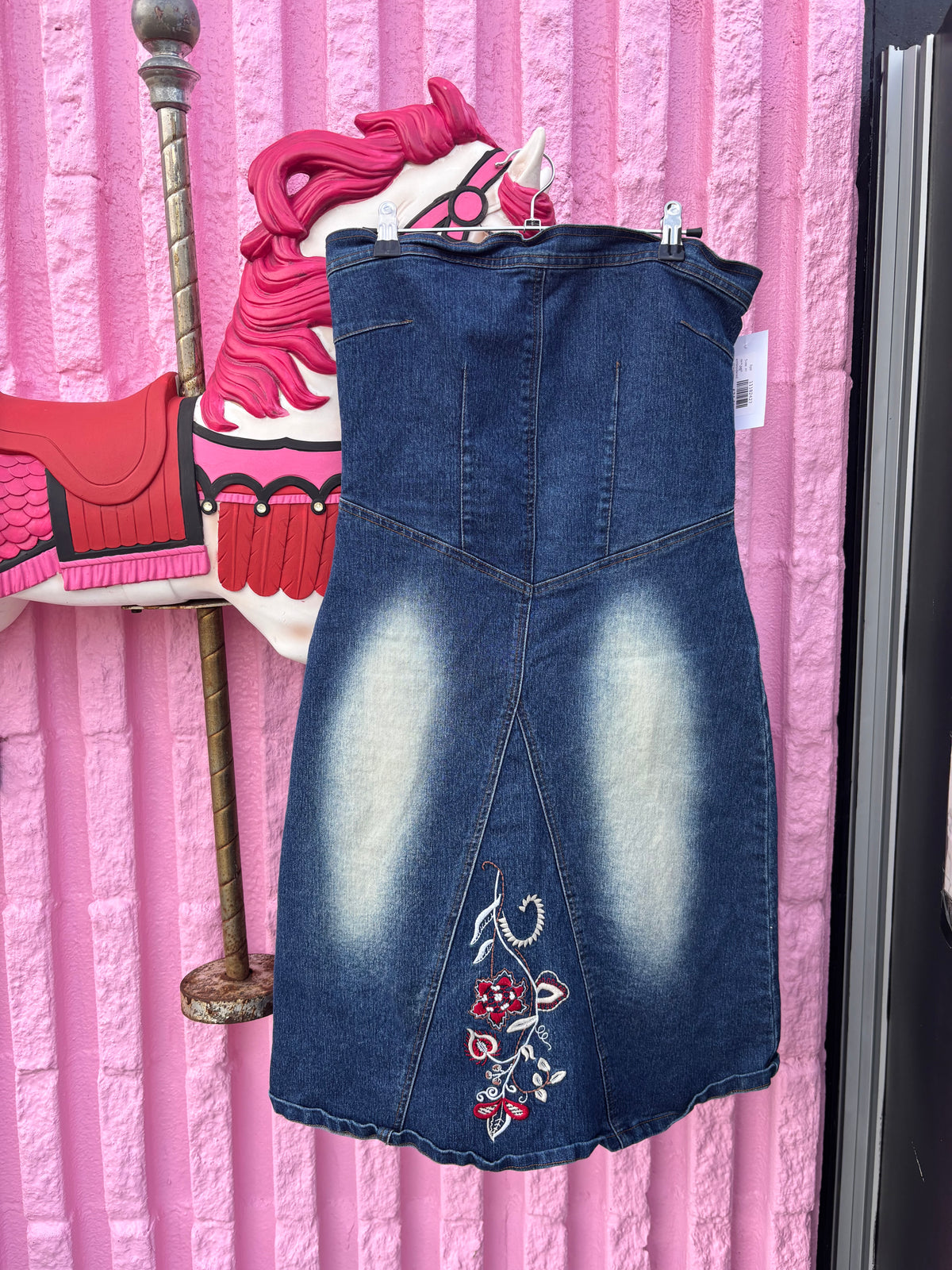 dark wash lips vtg embroidered strapless denim dress, m