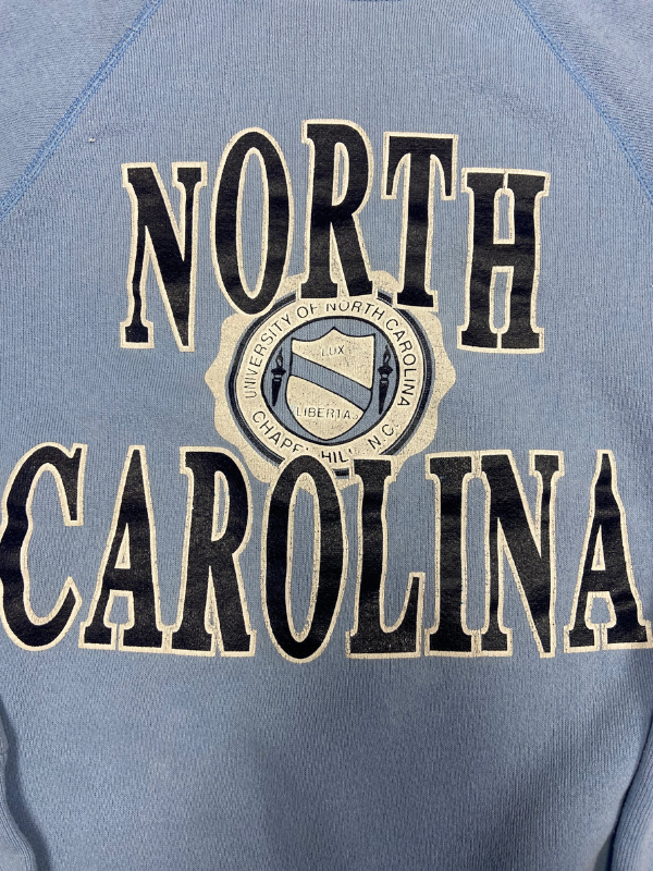 blue vtg UNC crewneck, m