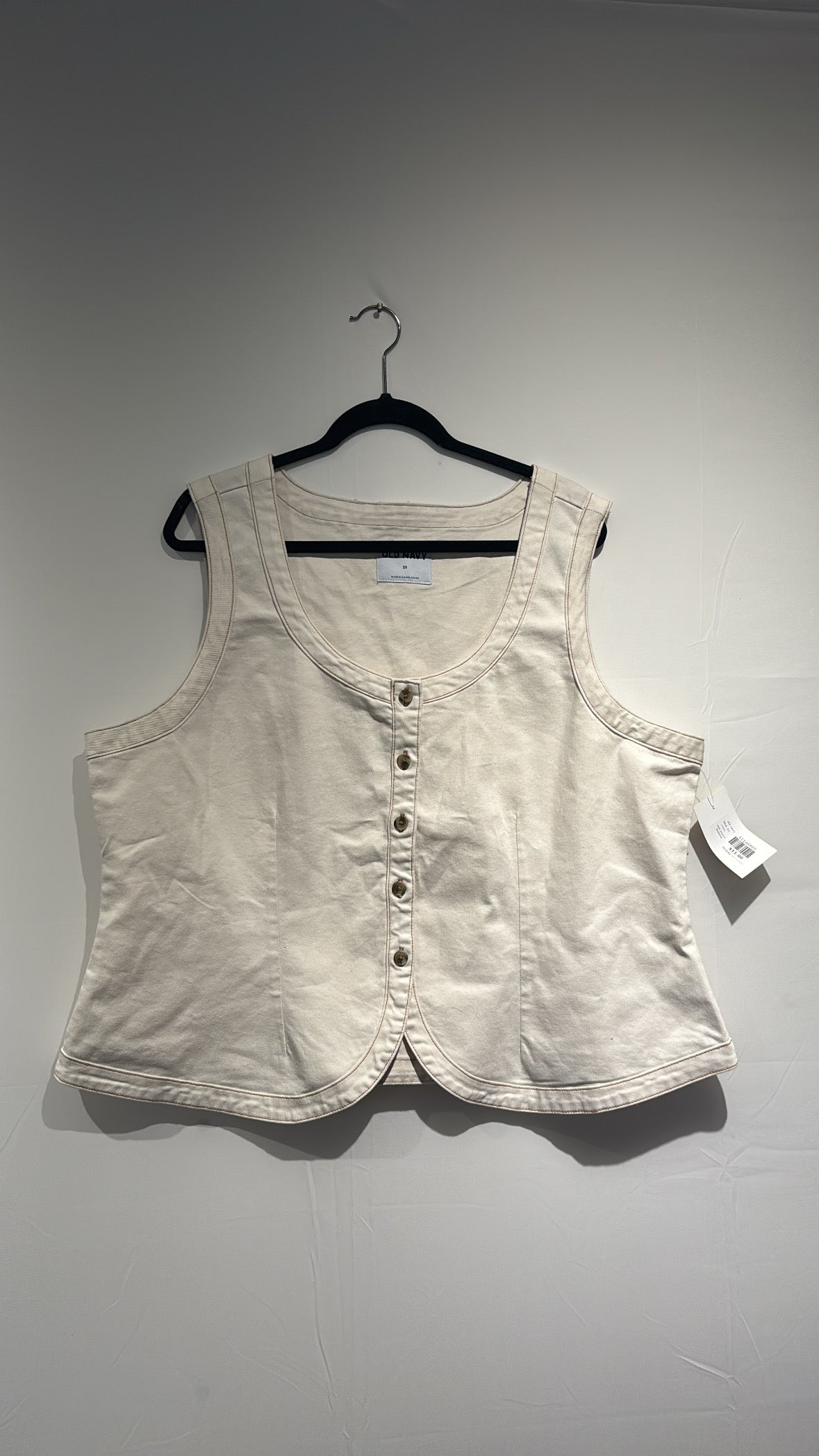 cream old navy vest brown buttons, 2x