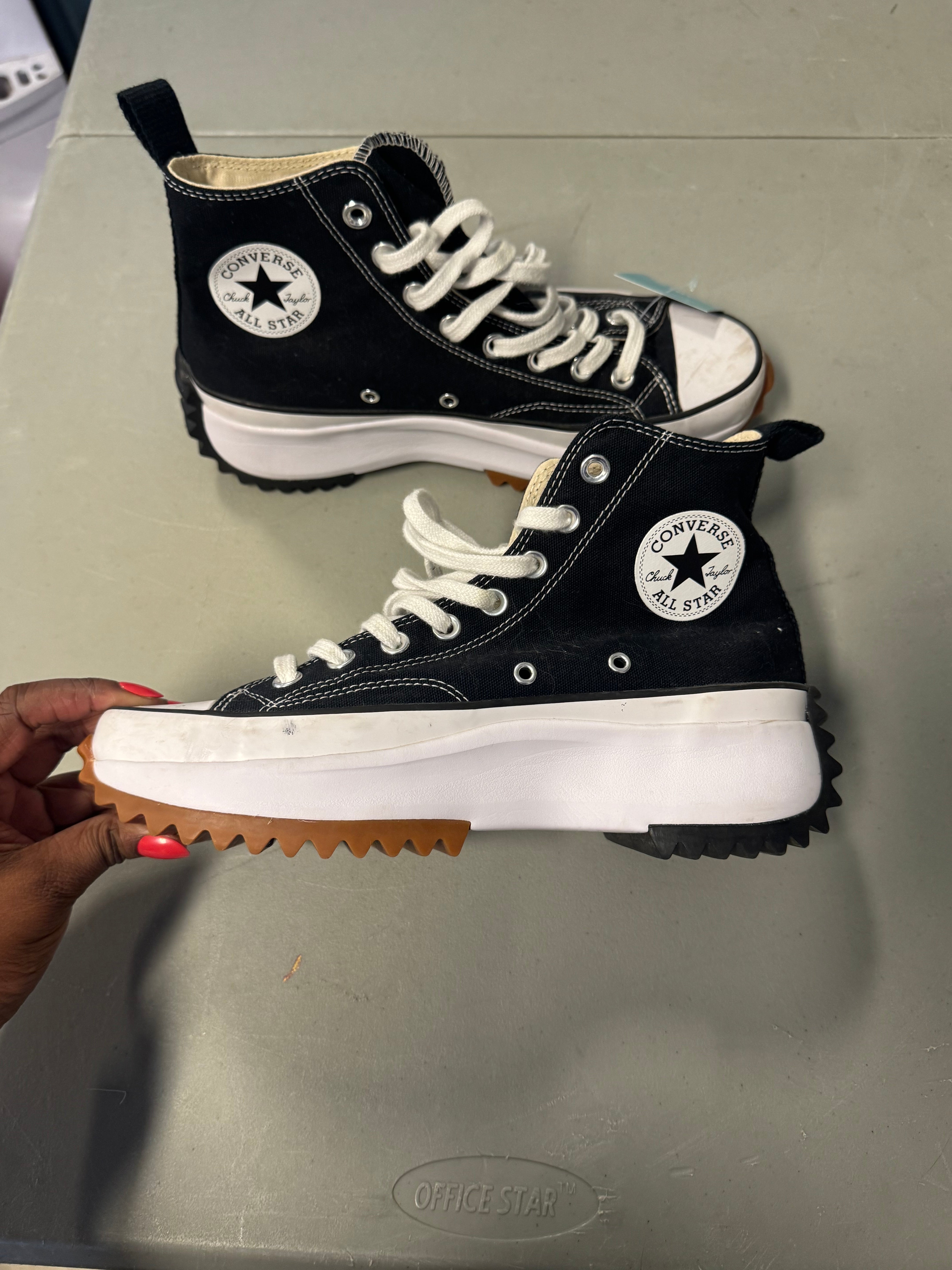 black converse hi top sneakers, 9 1/2