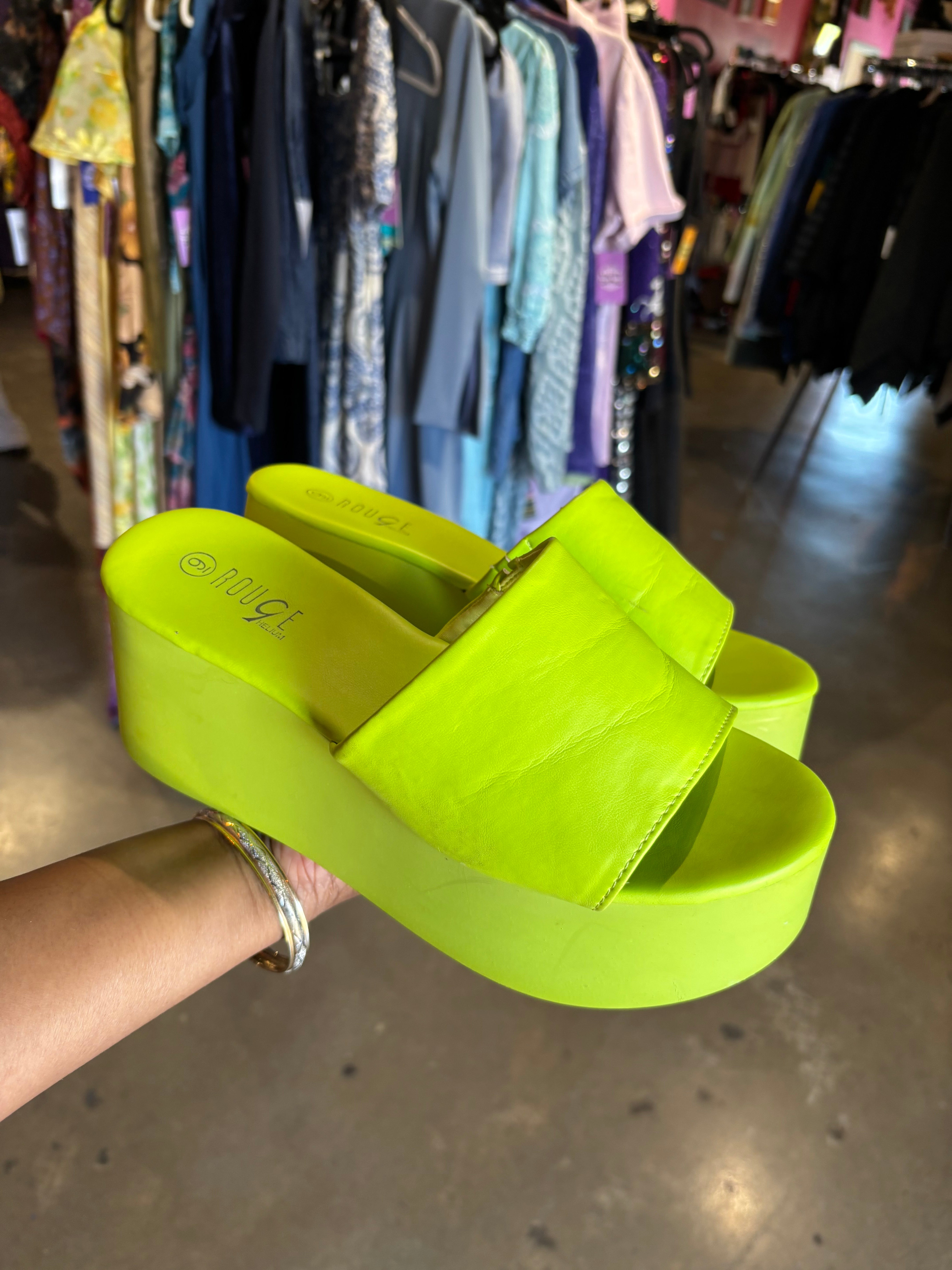 green Rouge Platform sandal, 9