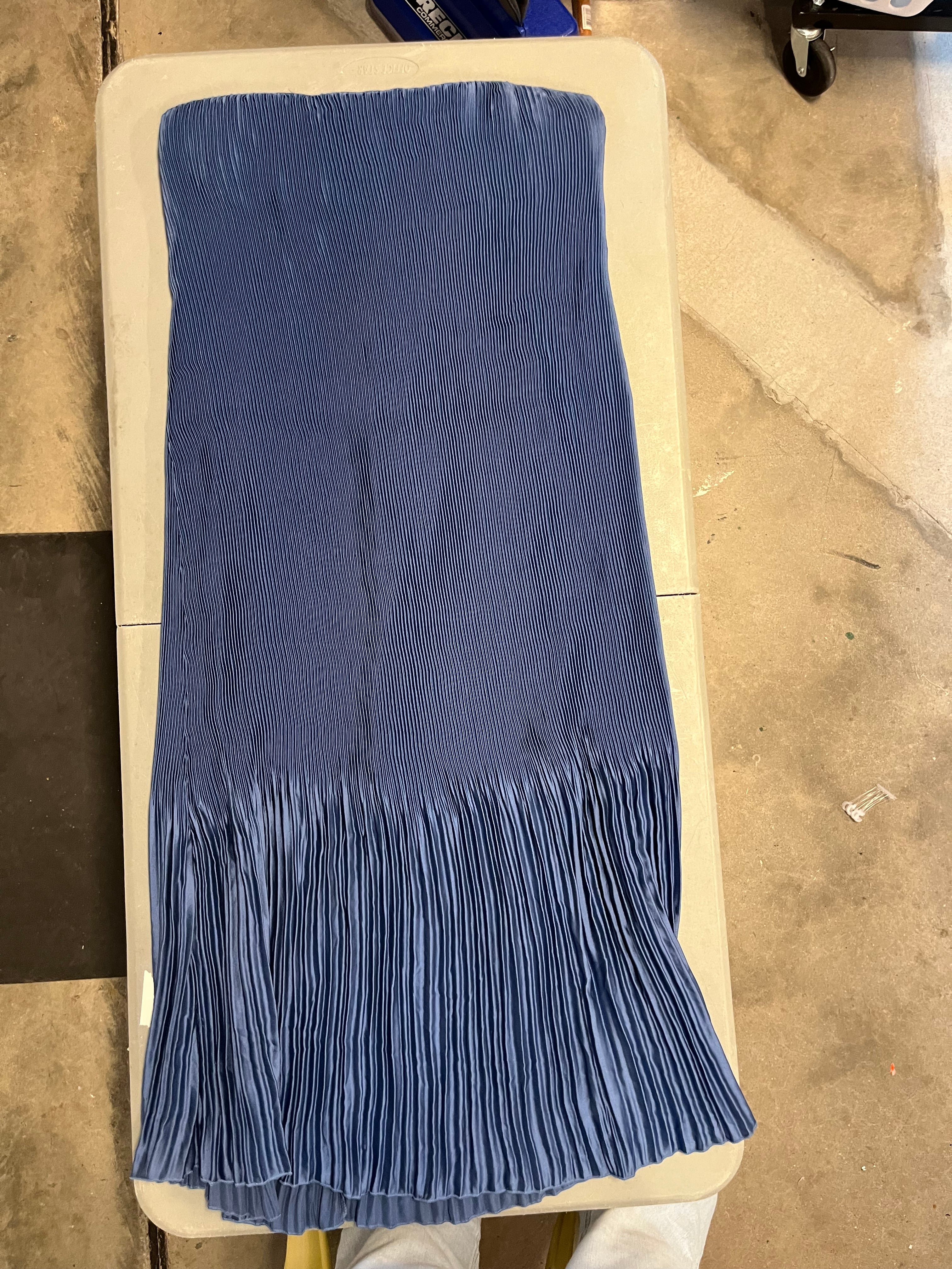 blue abercrombie pleated strapless midi dress, xl