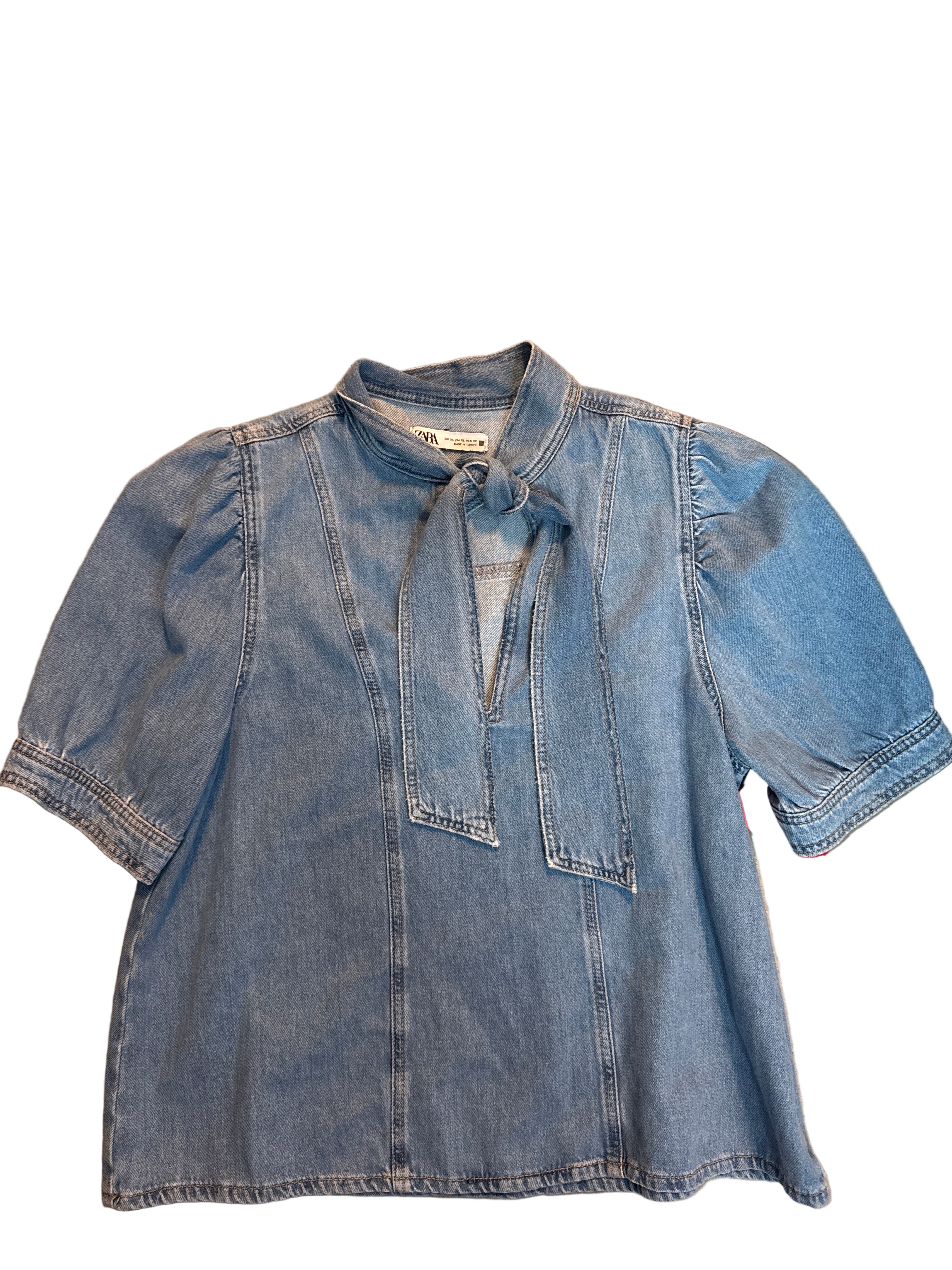 blue zara denim blouse w tie, xl