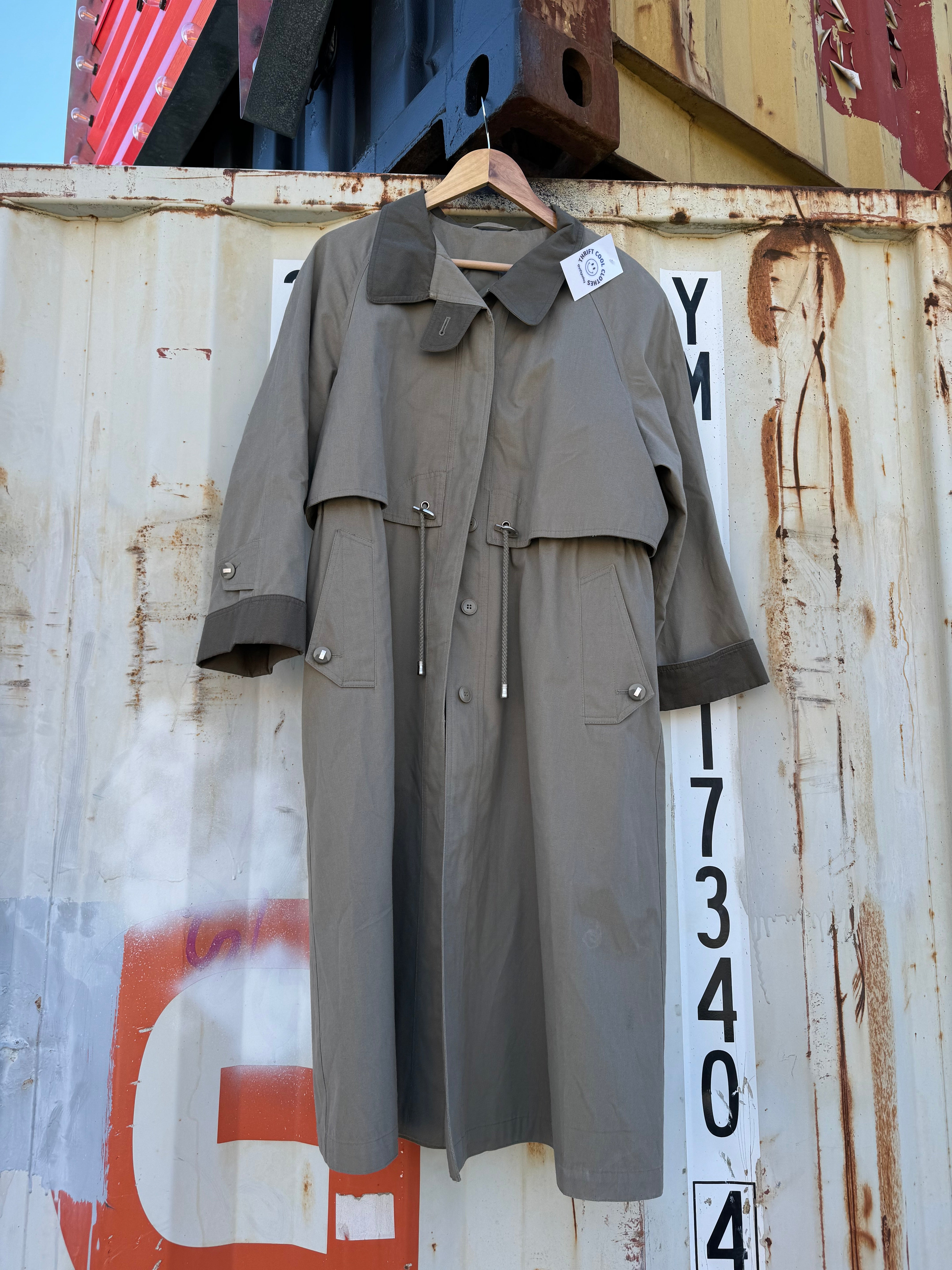 green fleet street long trench, 16 wp