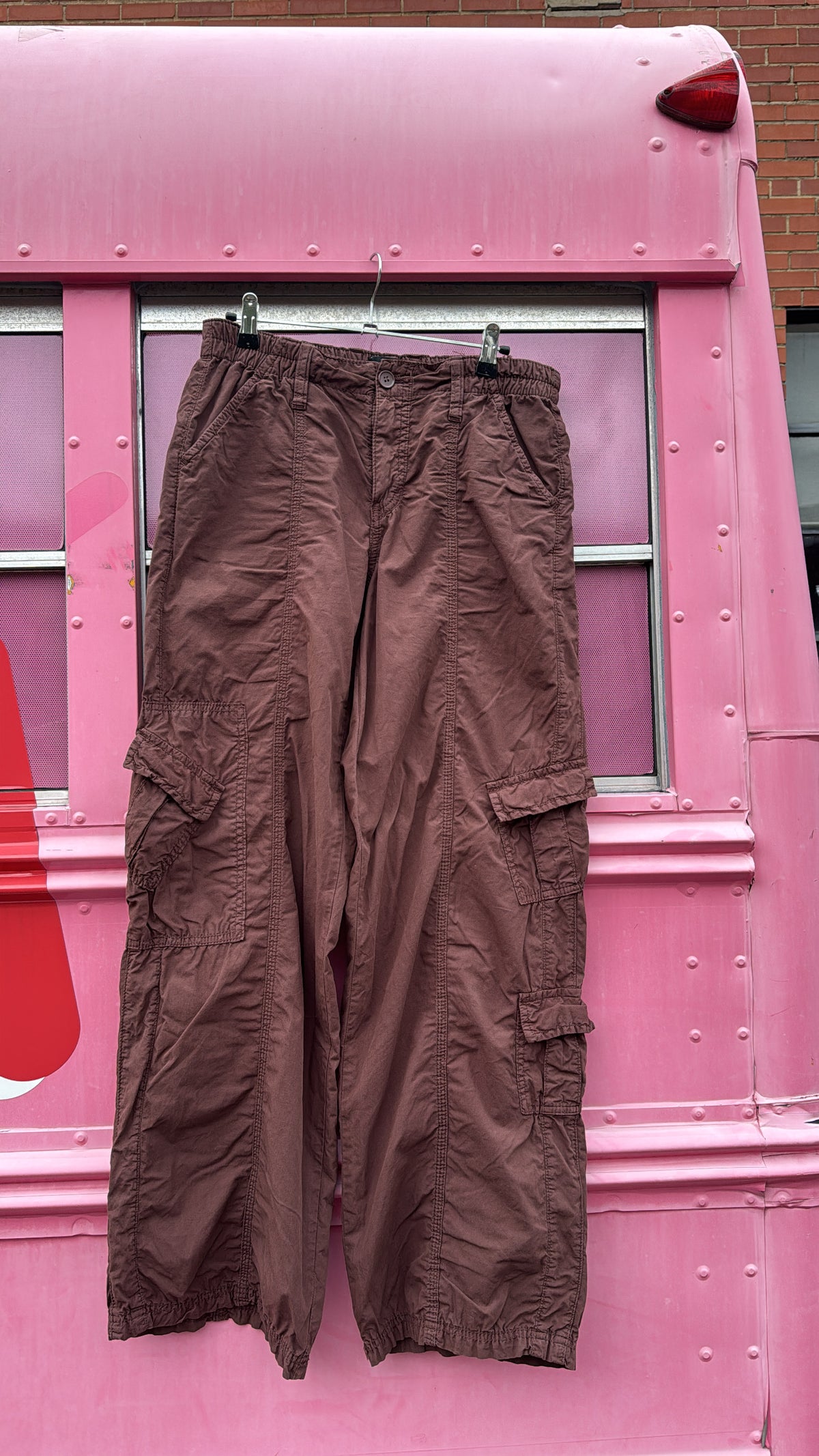 Brown Bdg Y2k cargo pants, M