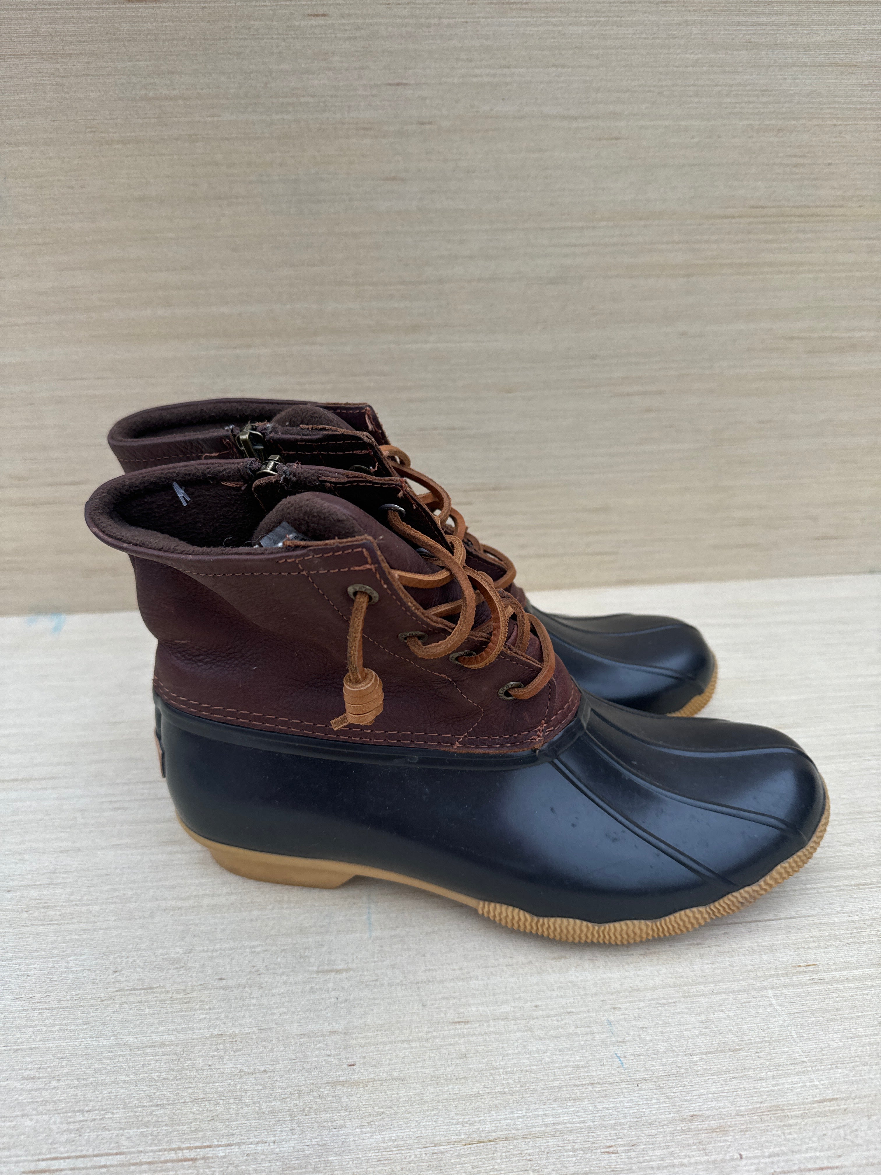 brown black sperry sperrys, 8.5