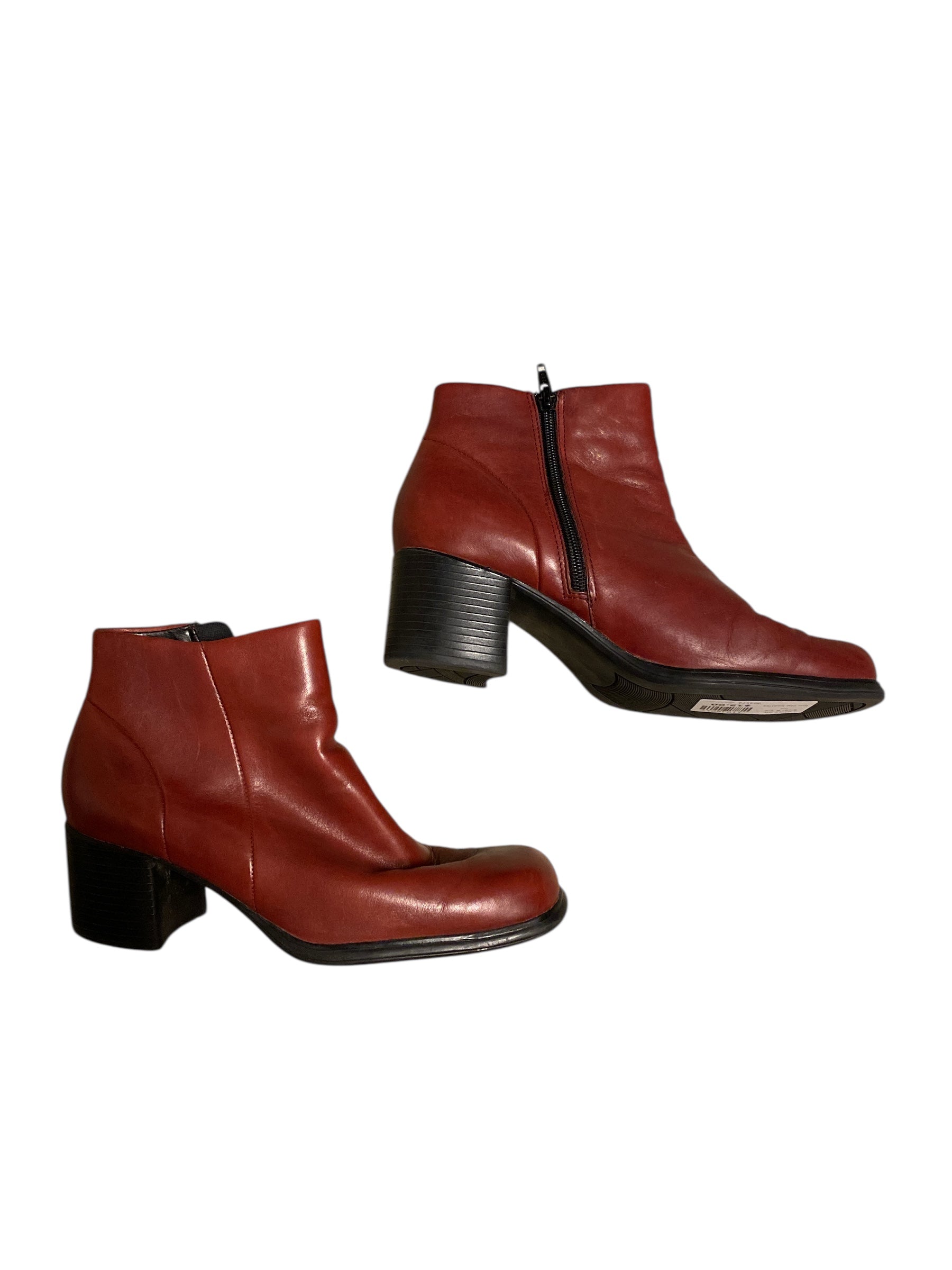 red white mt. low top booties, 8 1/2