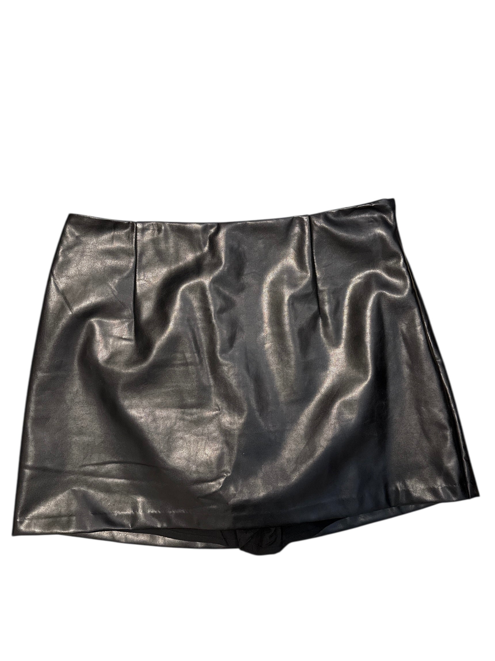 black abercrombie faux leather mini skirt, l