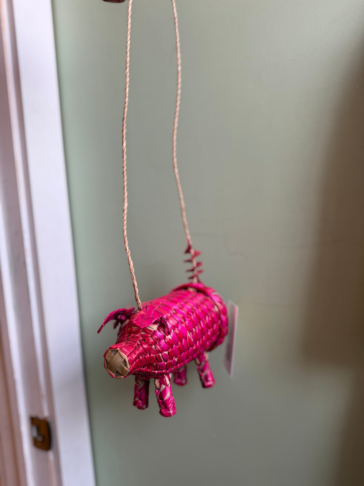 pink cornhusk pig purse :')