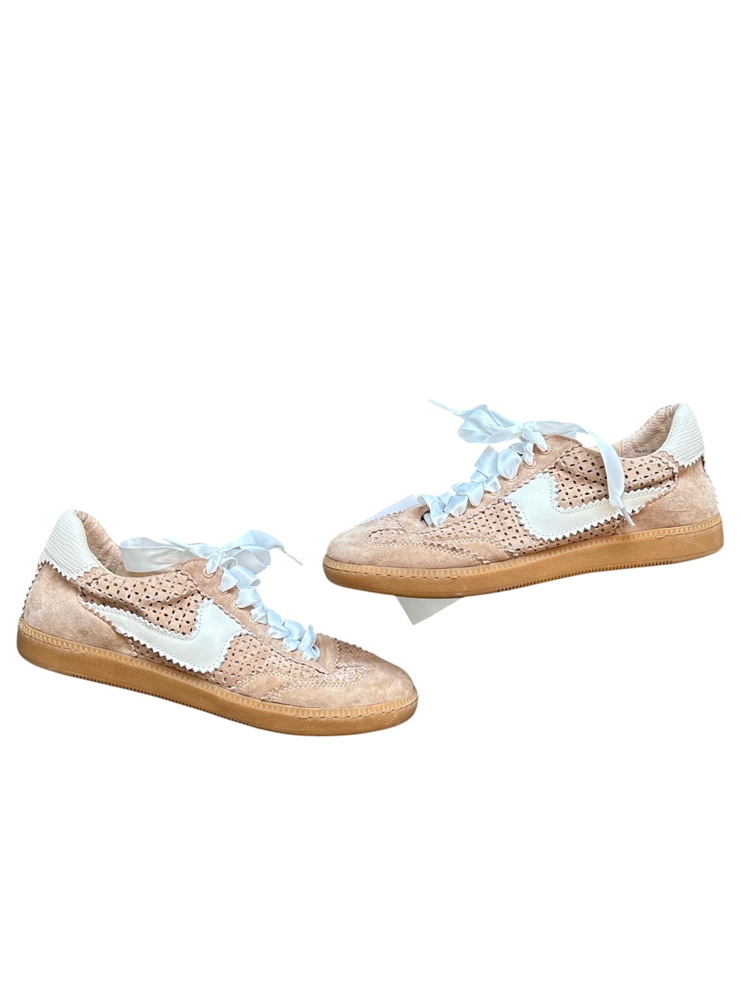 beige cream dolce vita eyelet sneakers, 9.5