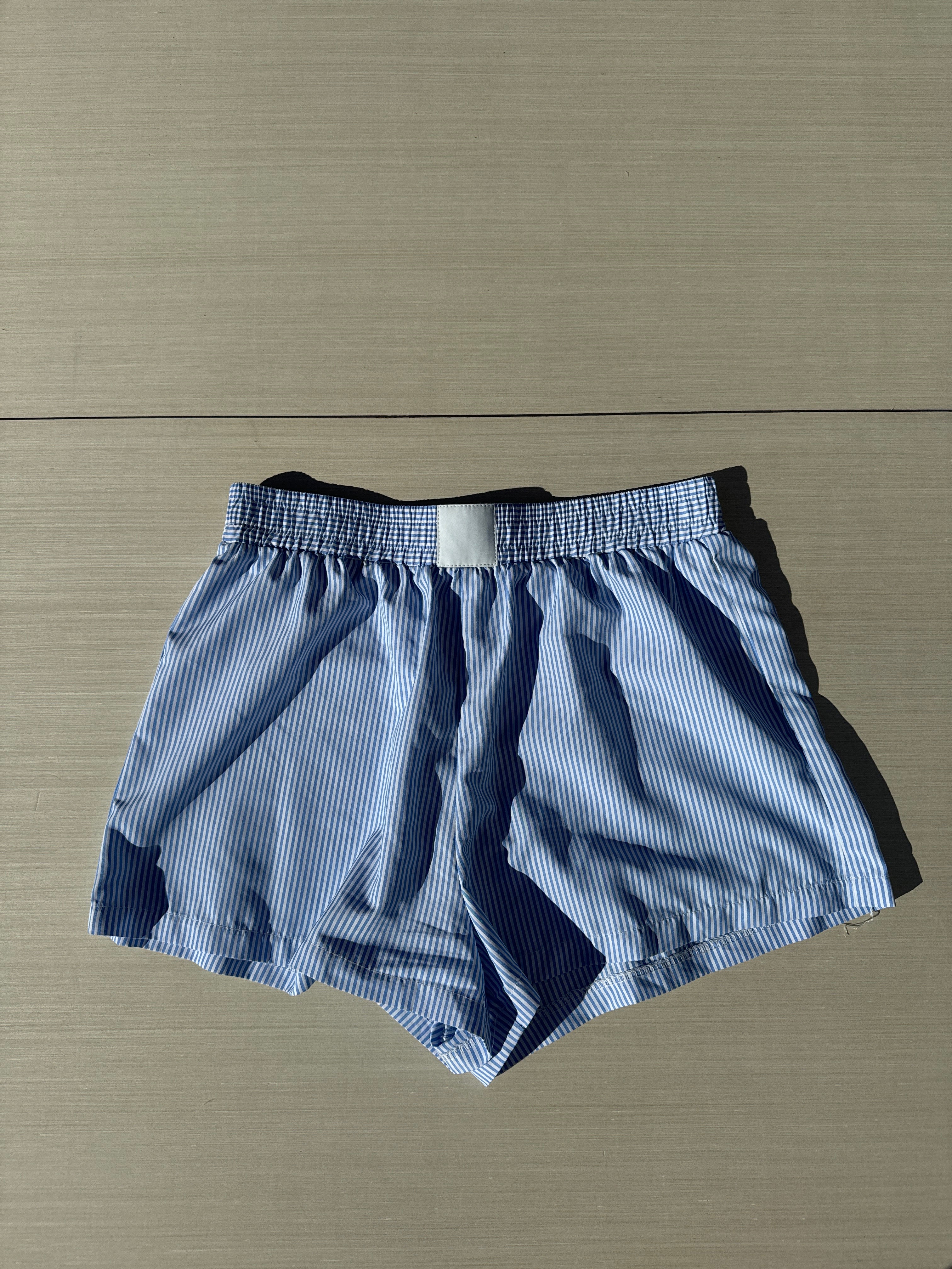 blue boxer shorts, m