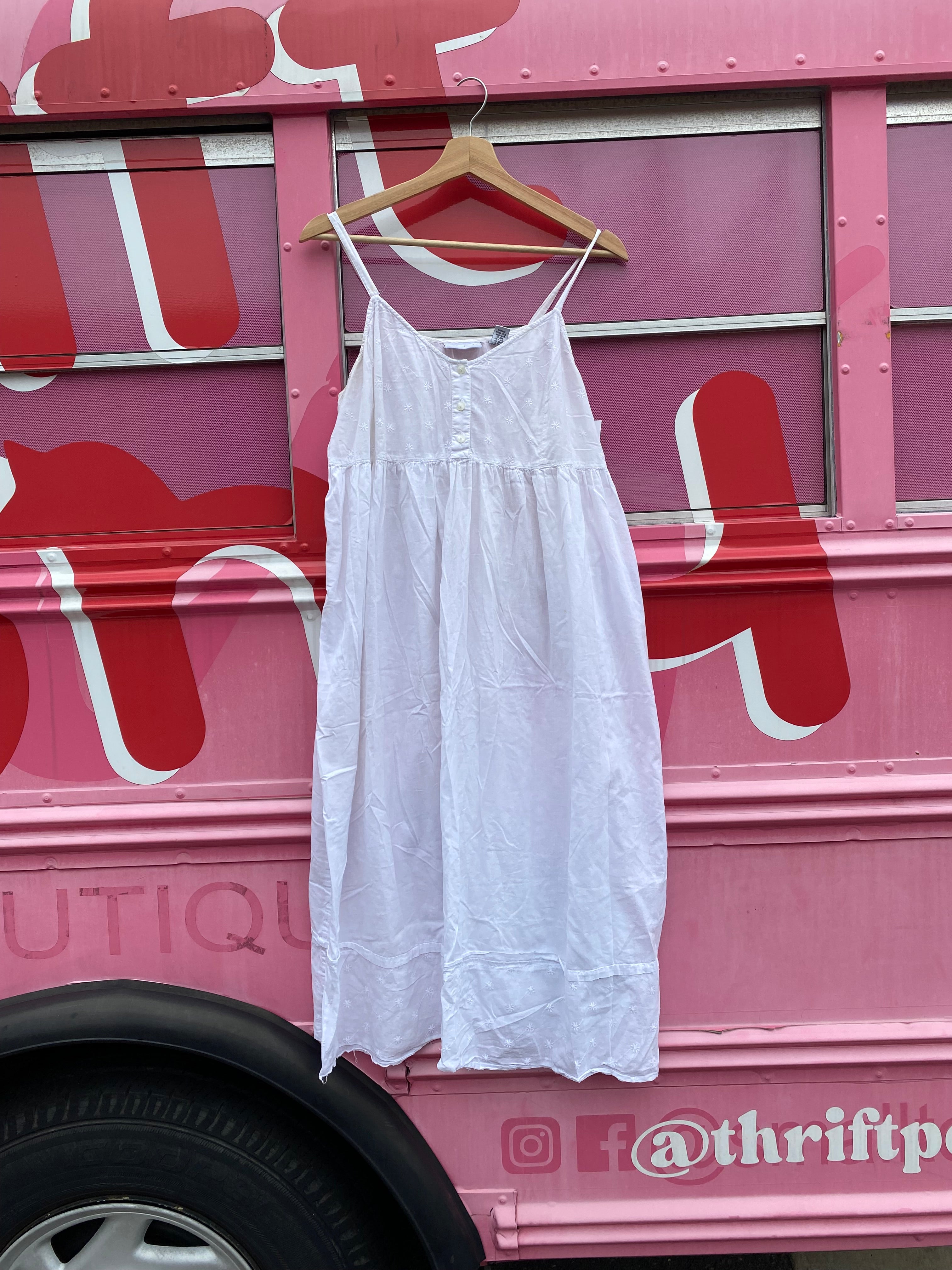 white Exclusively for you Embroidered flower detail tank dress, m