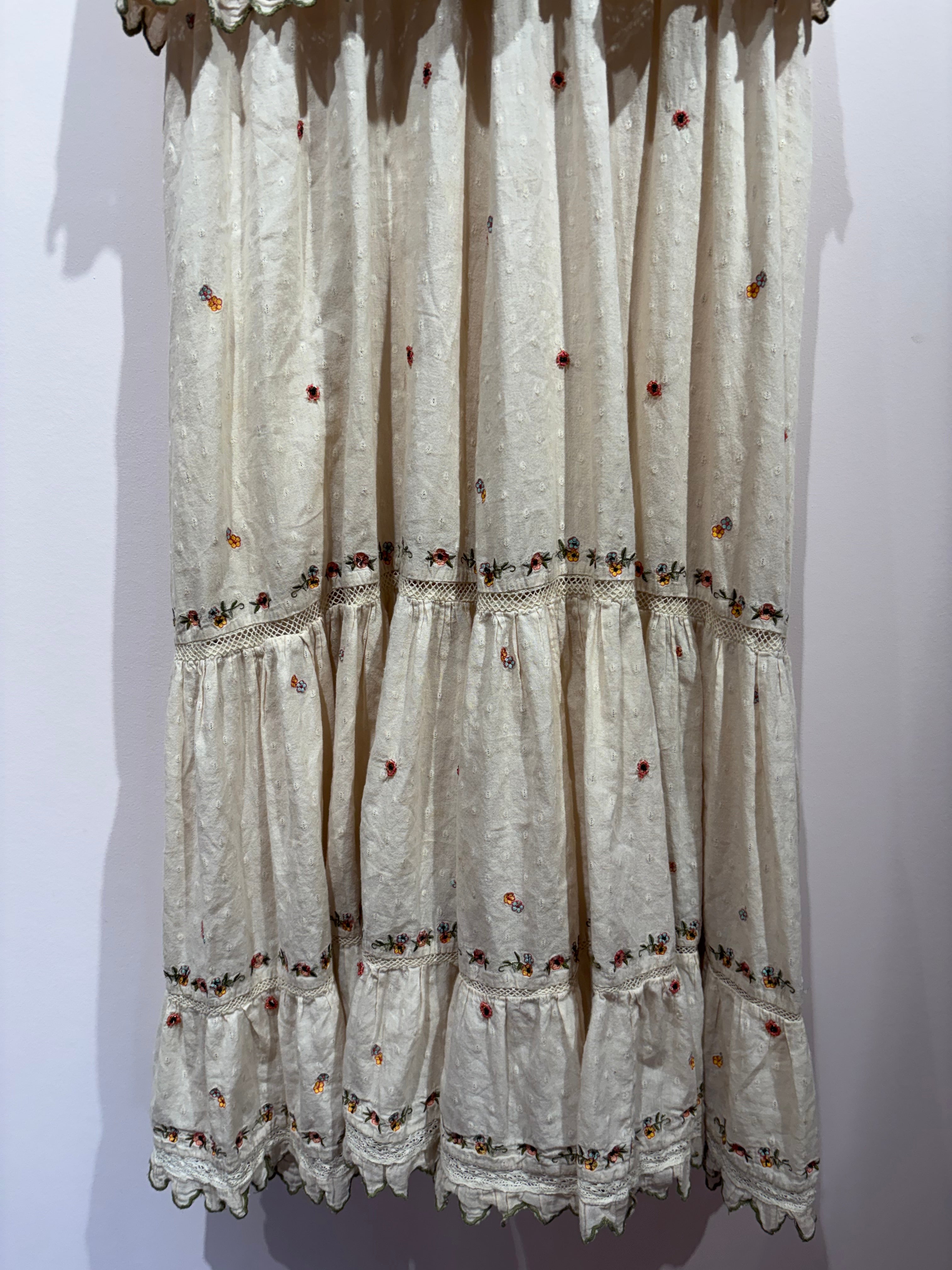 cream Anthropologie tiered maxi floral dress, M
