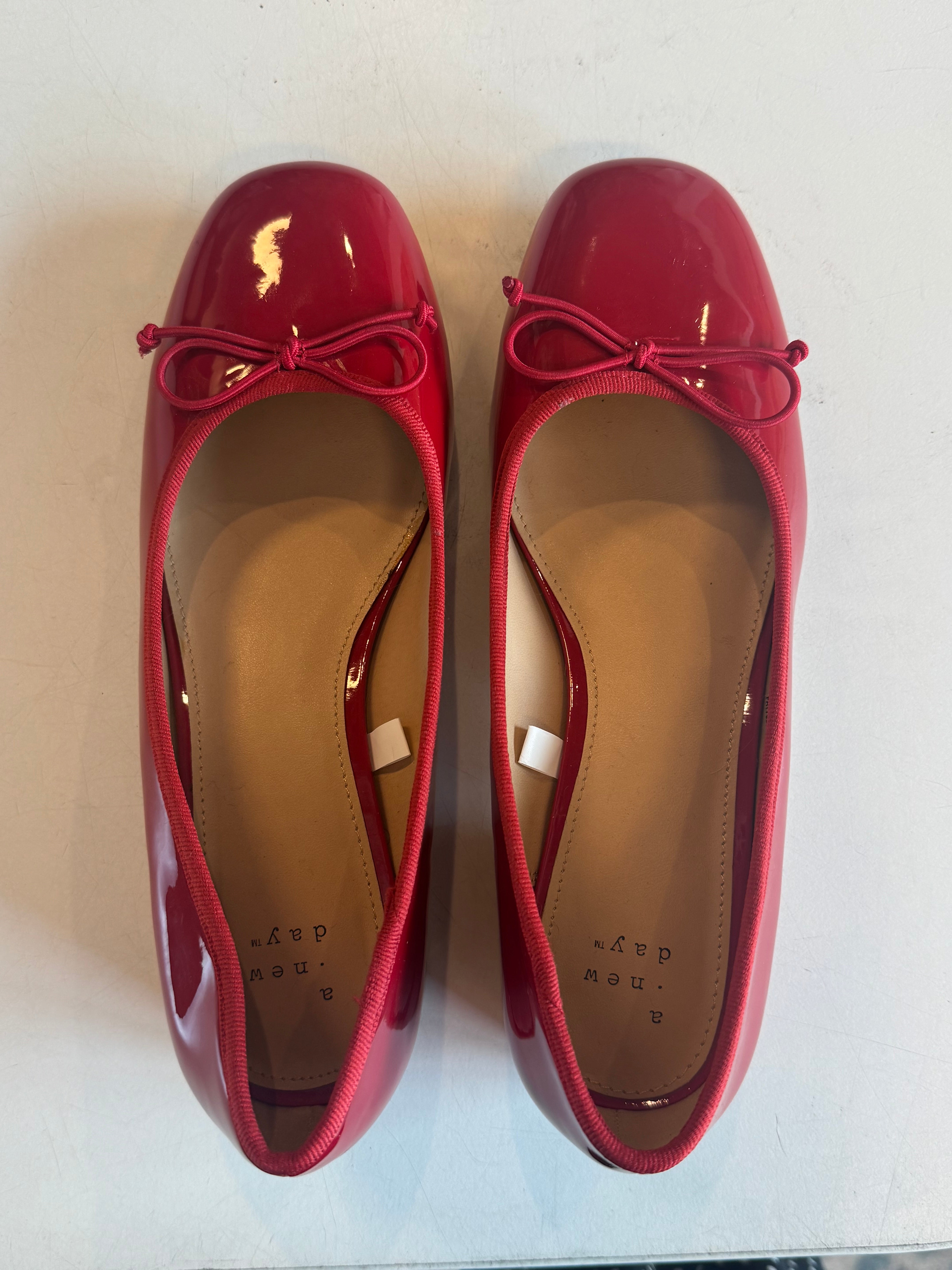 Red A new day Ballet small heel with tie, 7