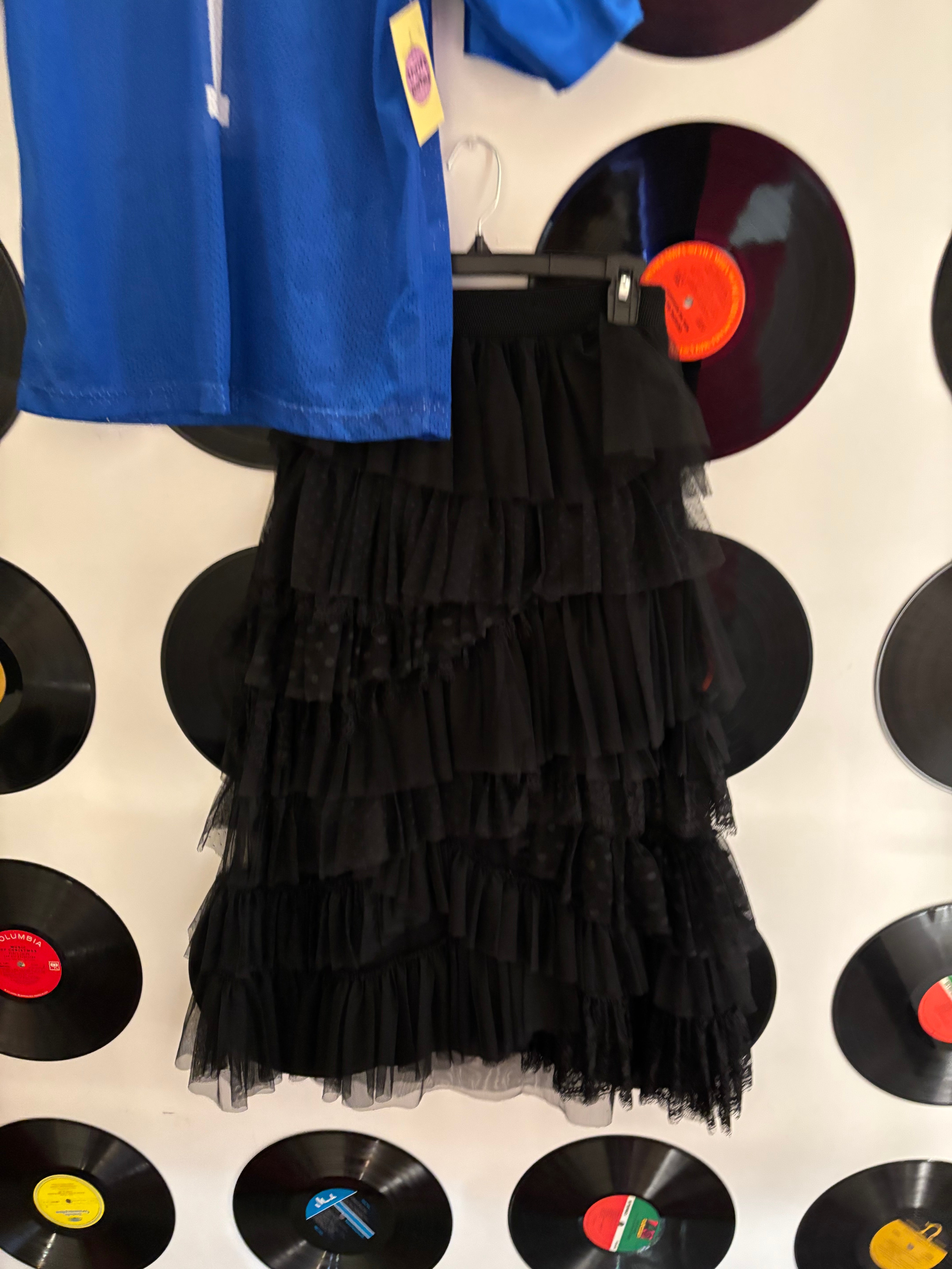black Anthropologie ruffle tulle elastic waist, s