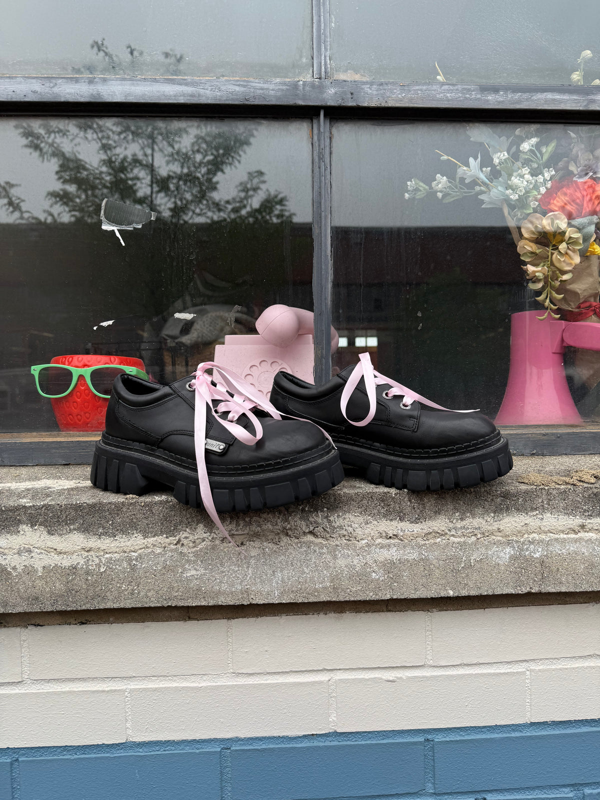 black unif lace up clunky shoes, 7