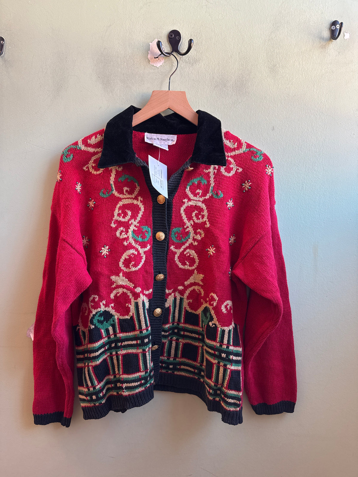 black red norton mcnaughton velour collared christmas sweater, L