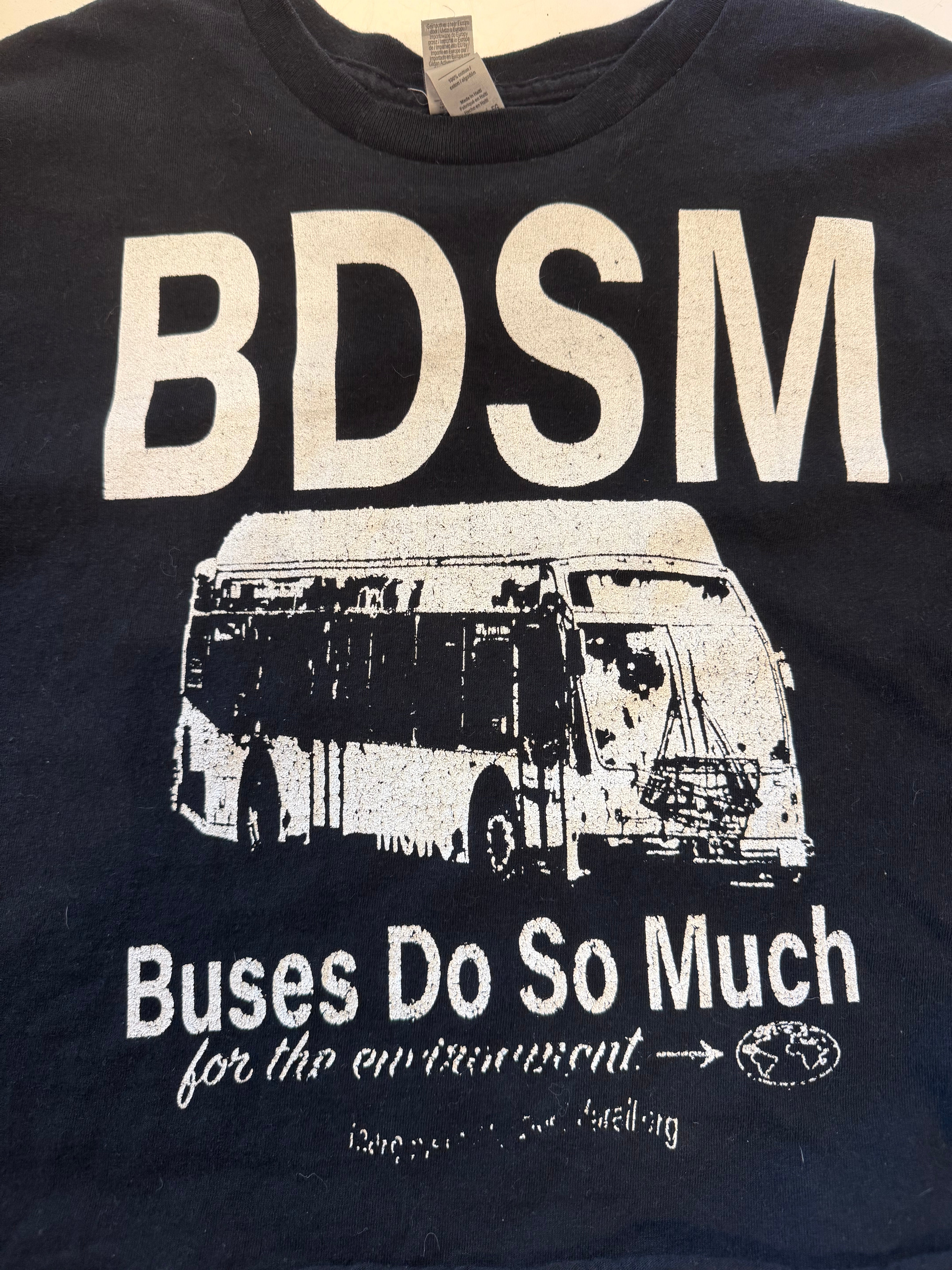 Black Gildan Bdsm buses crop tee, XL