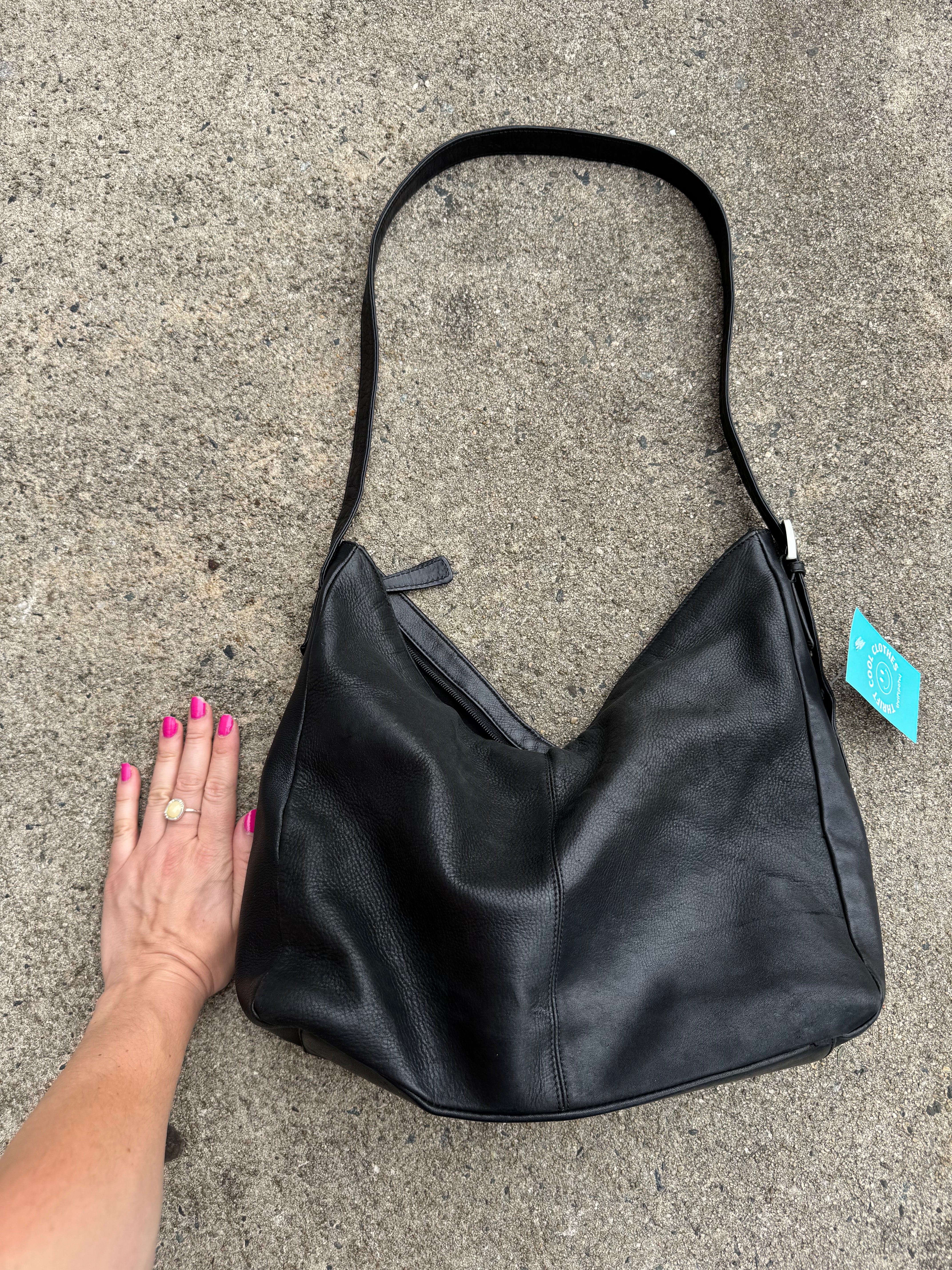 Black Stone Mountain Leather shoulder bag