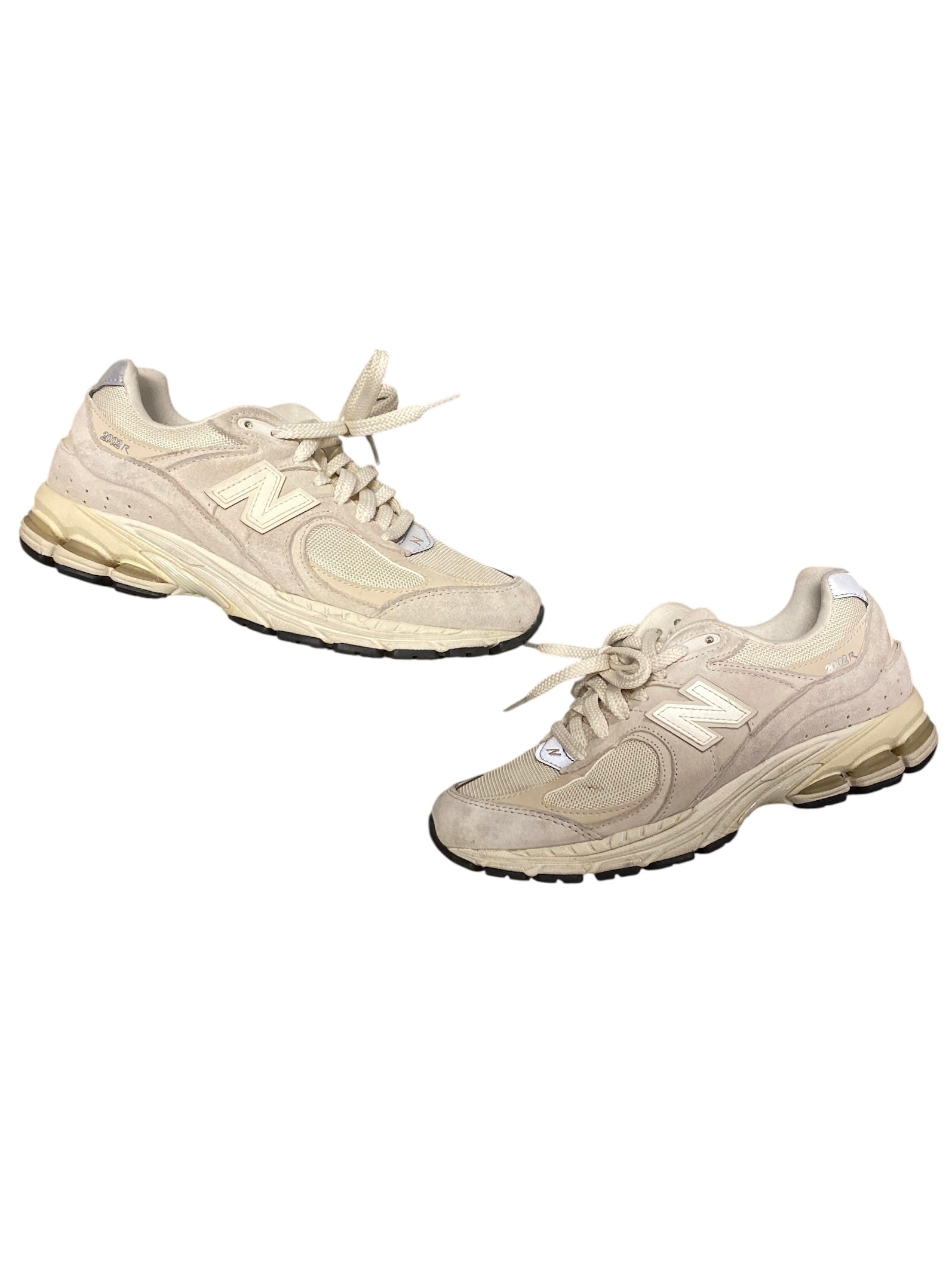 beige white new balance 2002r sneaker, 7.5