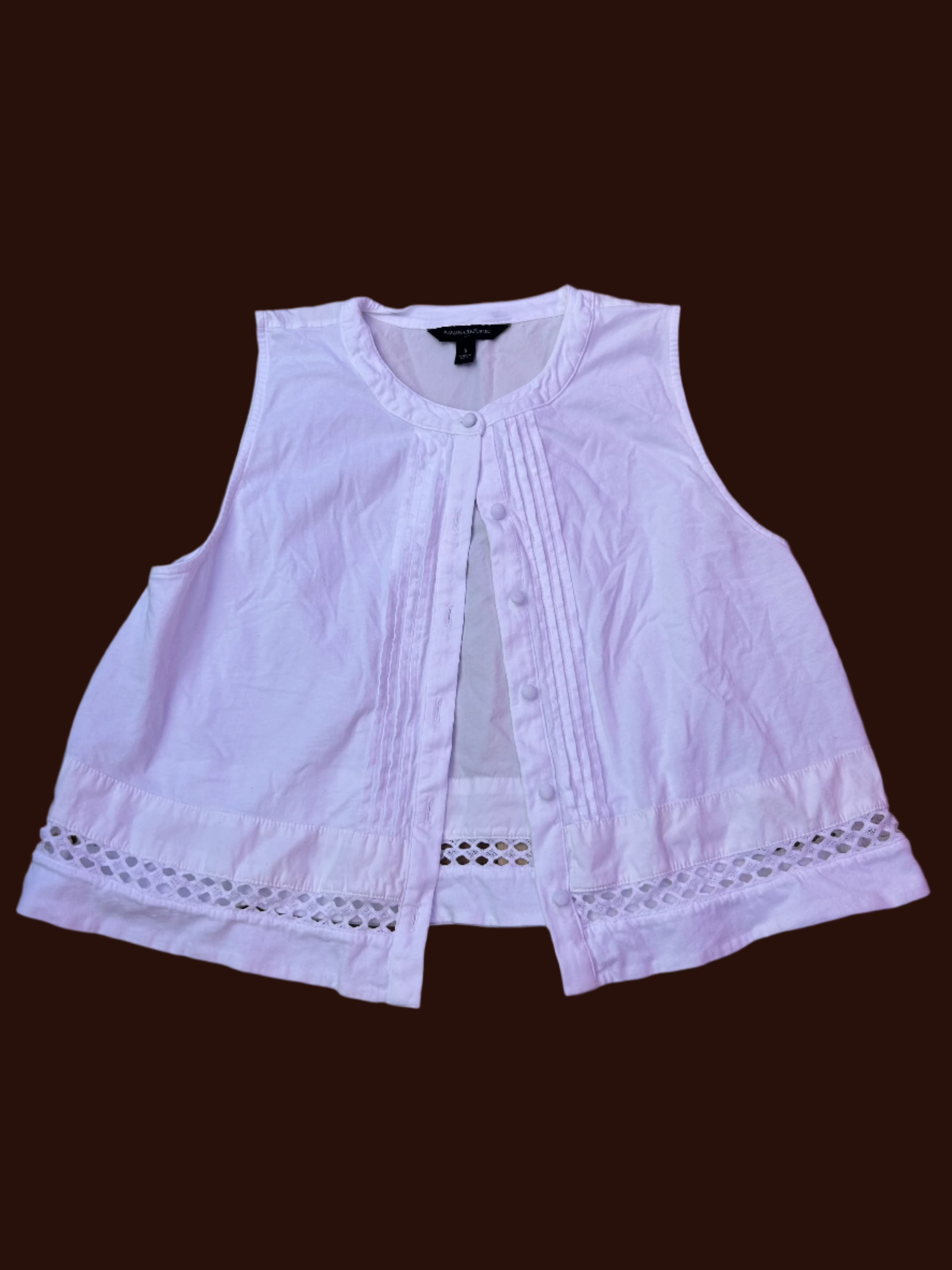 white banana republic button up sleeveles top, s