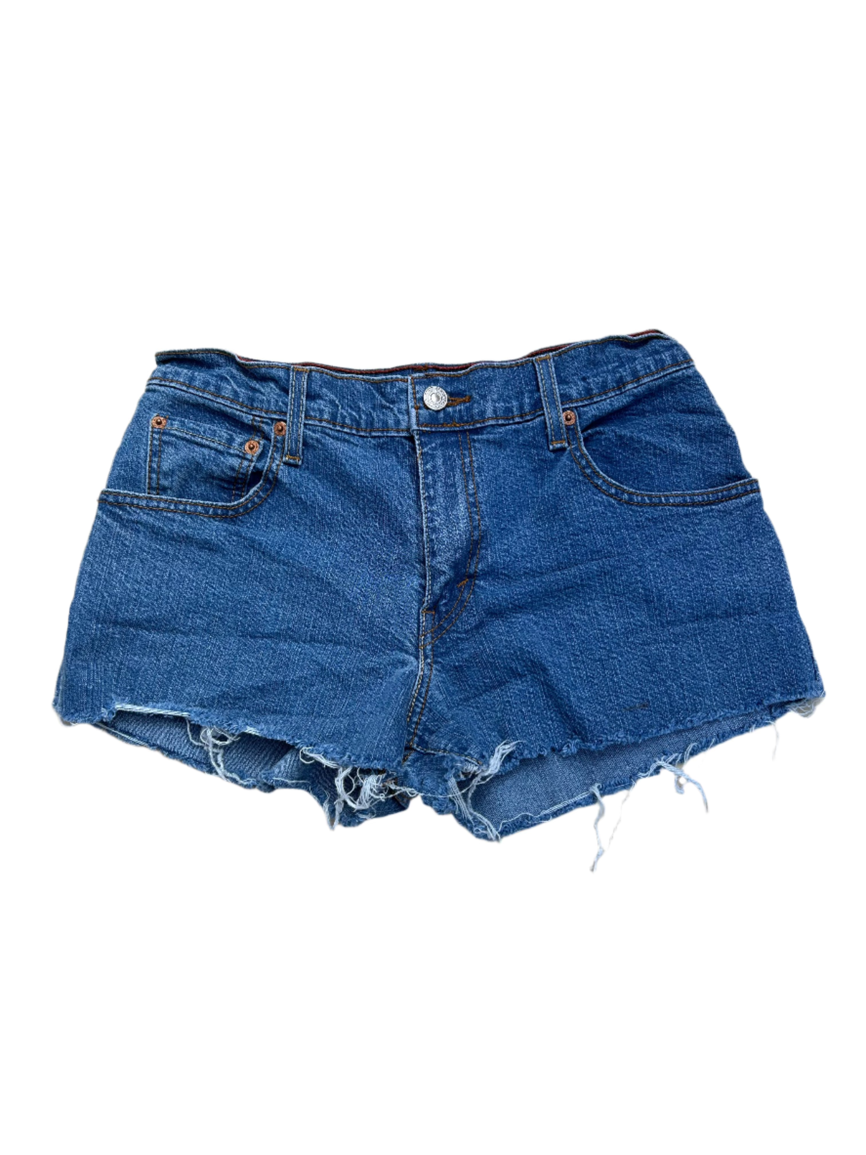 Blue Levis cut offs, 26
