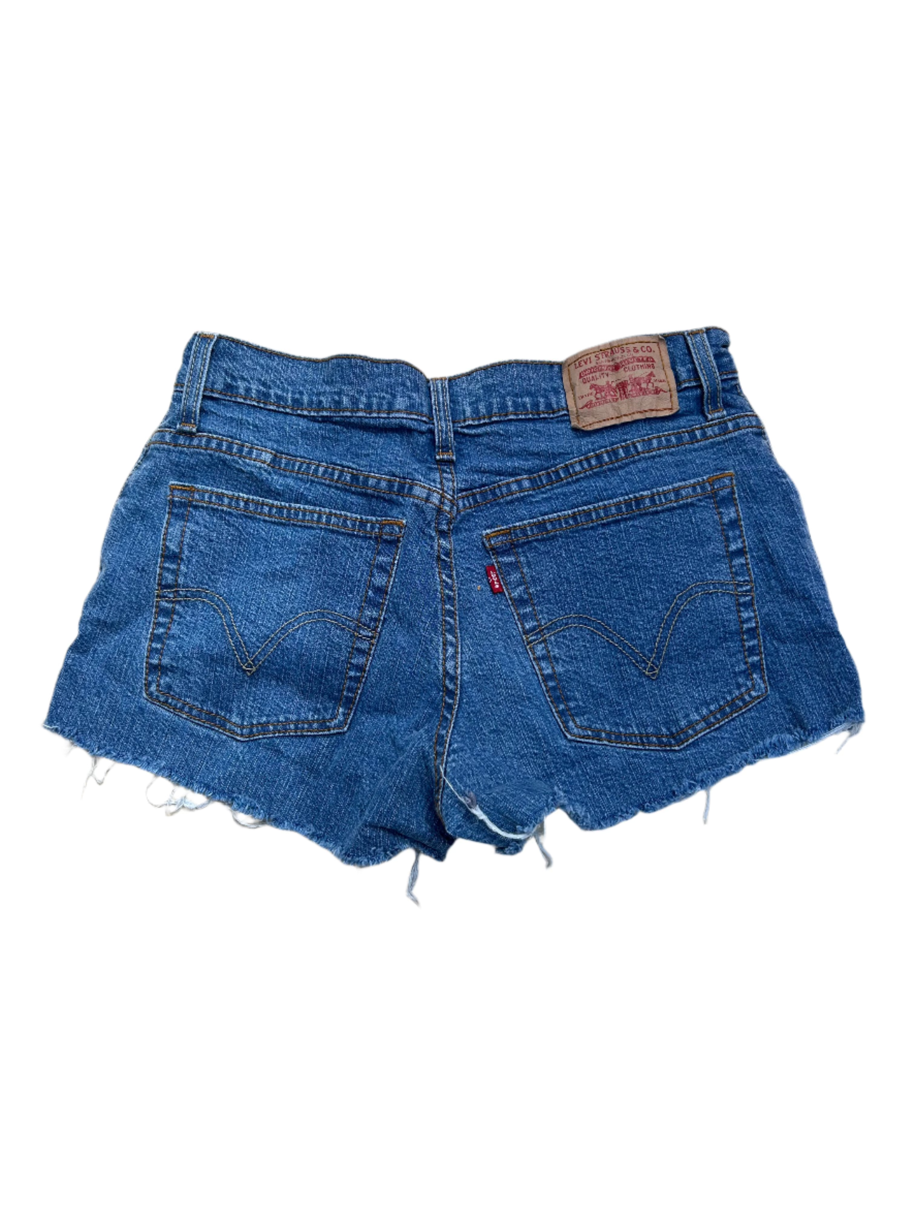 Blue Levis cut offs, 26