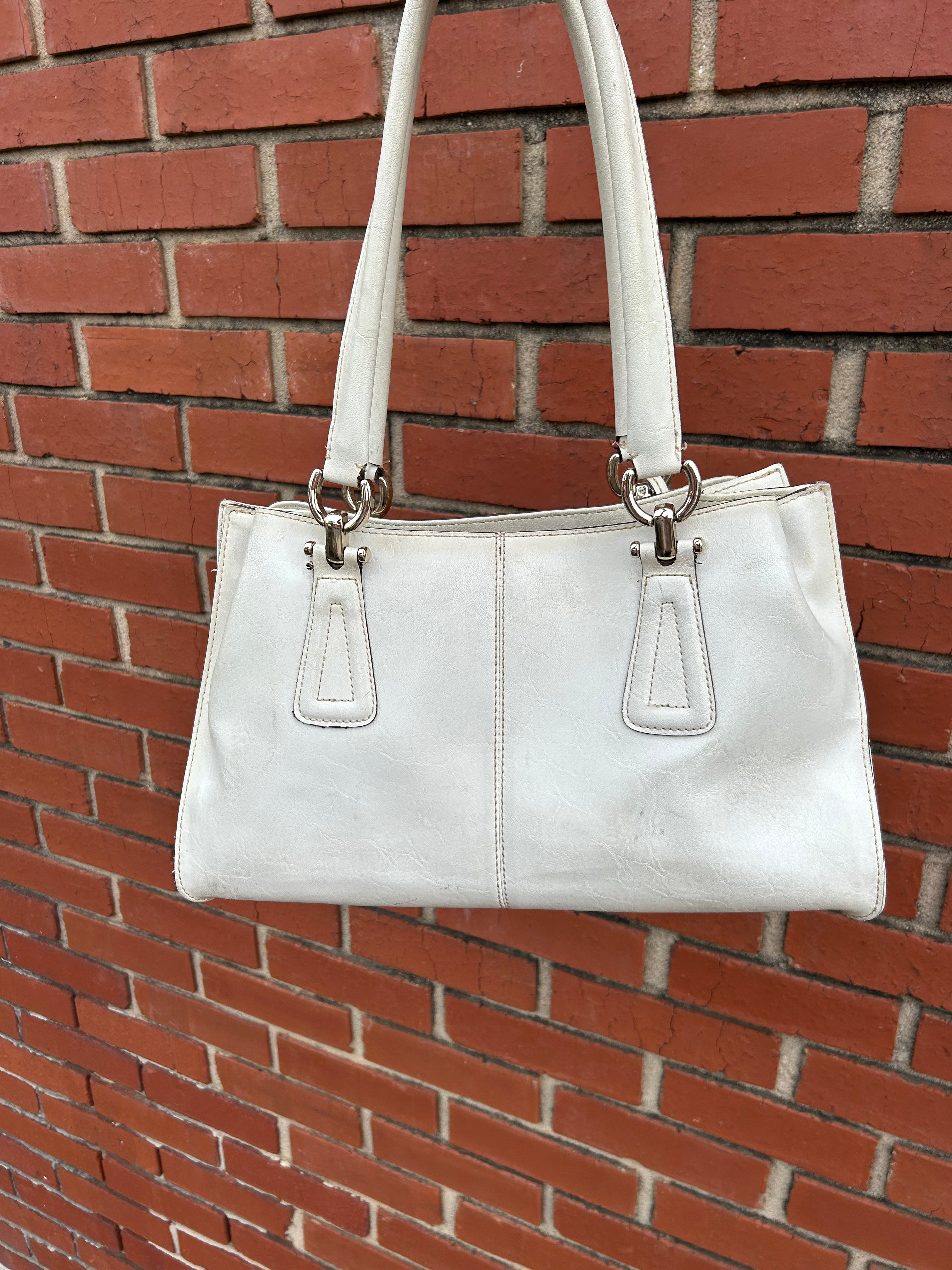 white liz claiborne purse