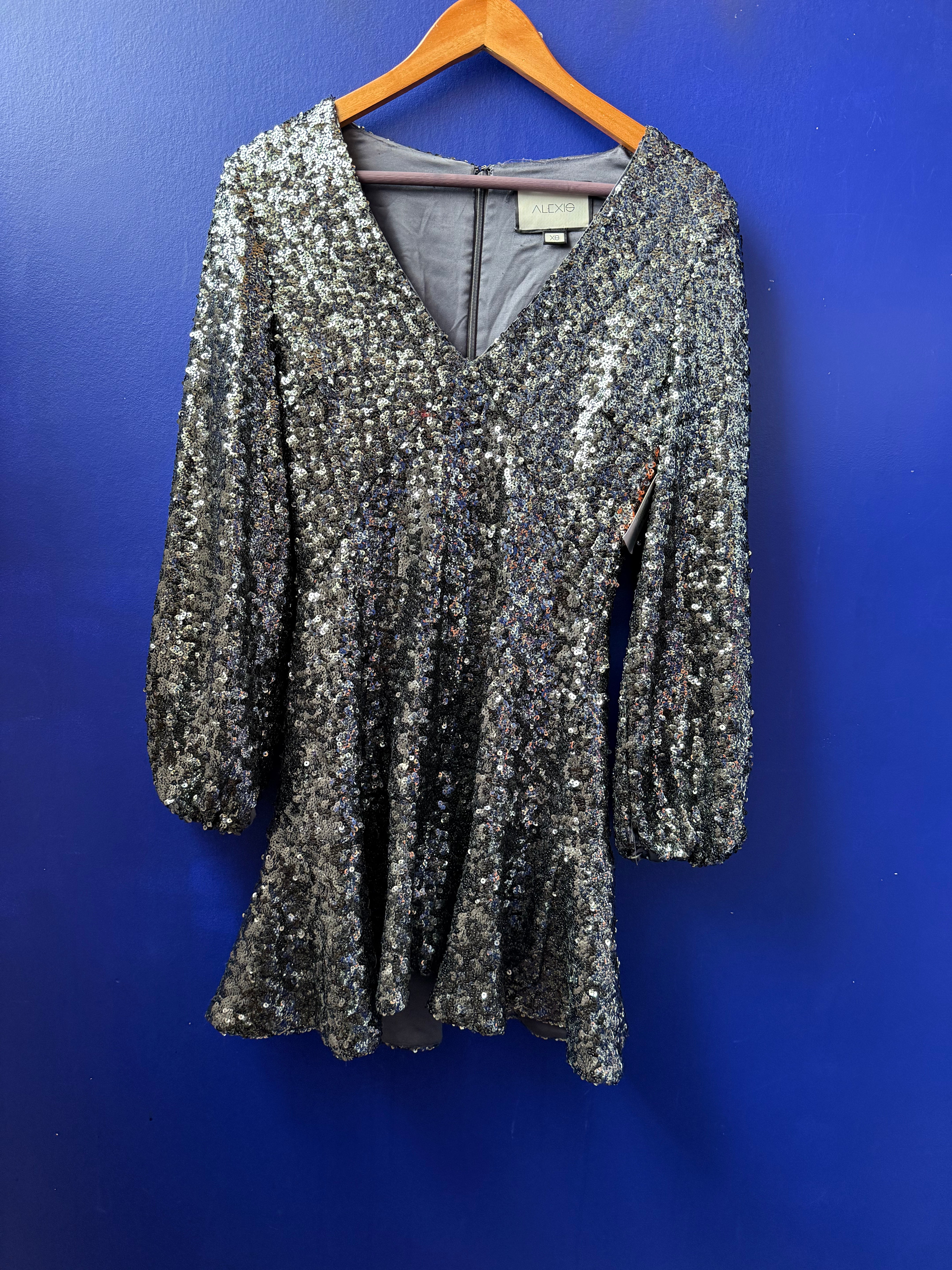 silver alexie sequin v neck dress, xs