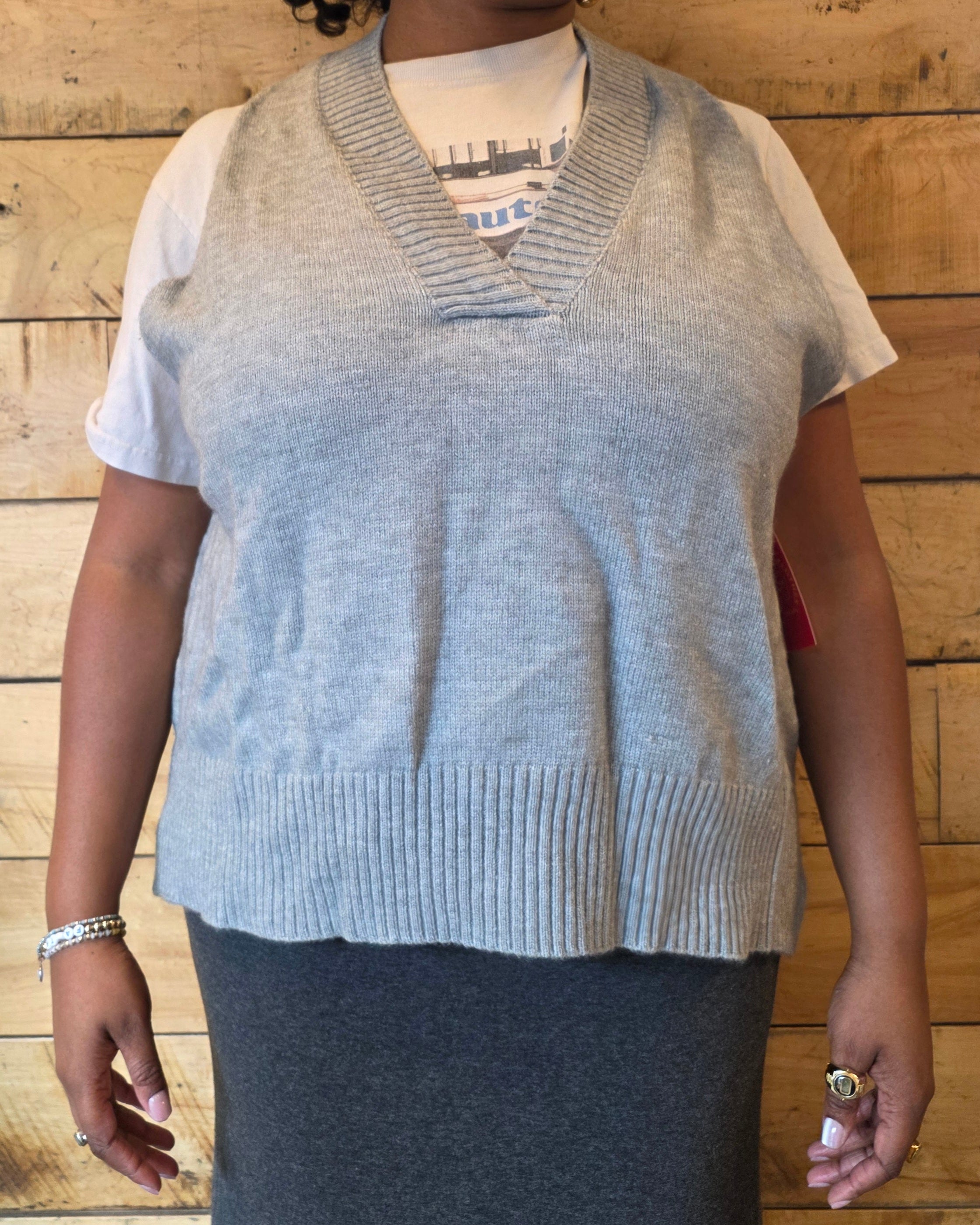 gray anthrologie Knit sweater, OS