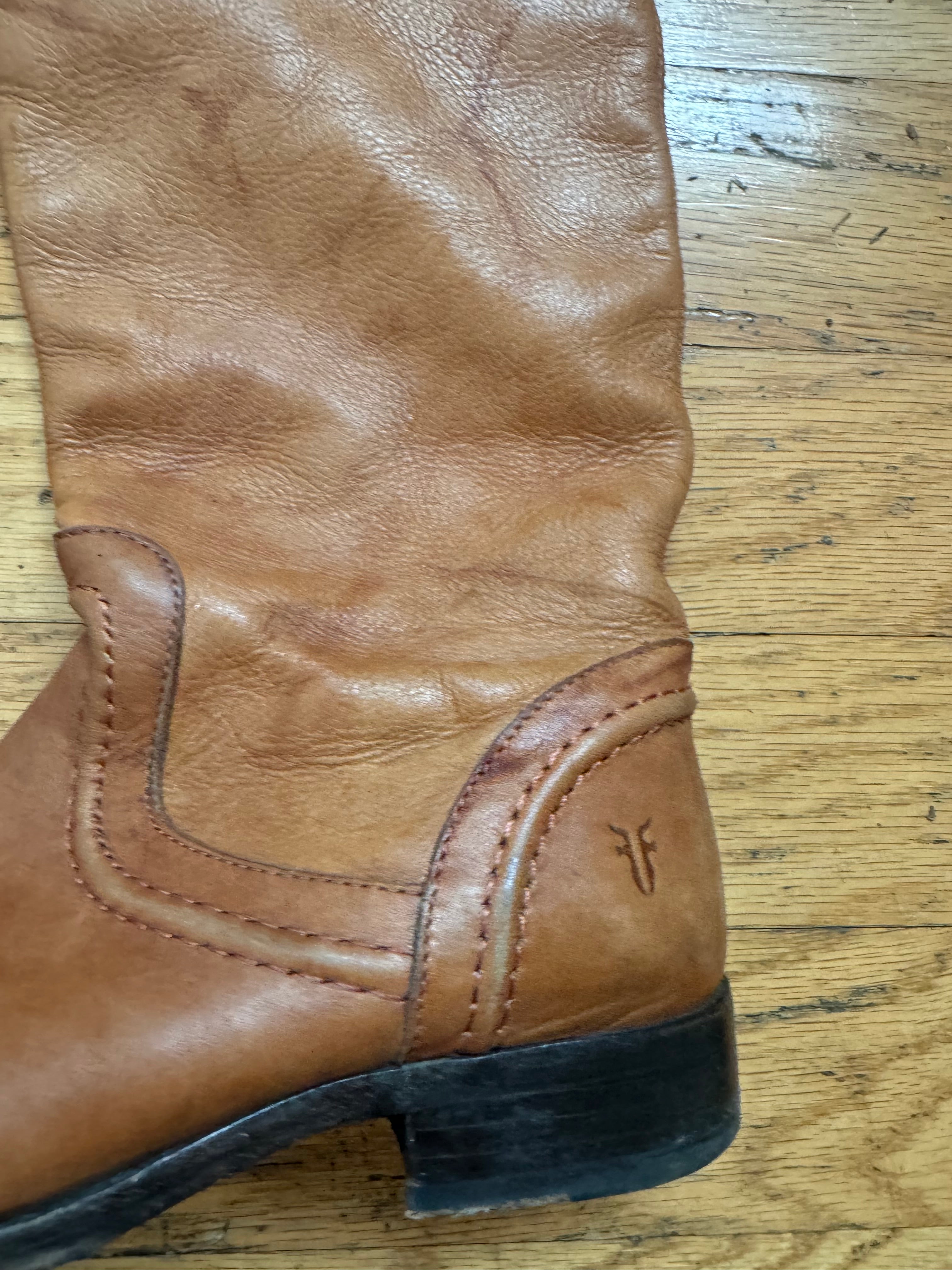 Light brown Frye Melissa riding boots, 7.5