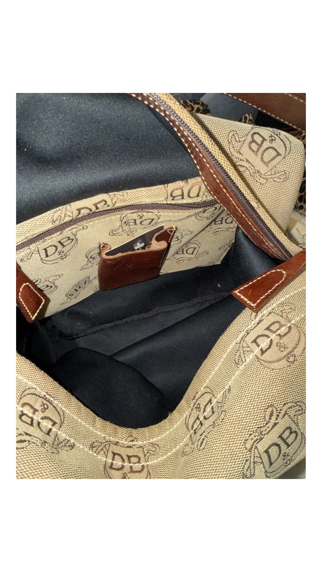 Brown tan Dooney & bourke Monogram purse