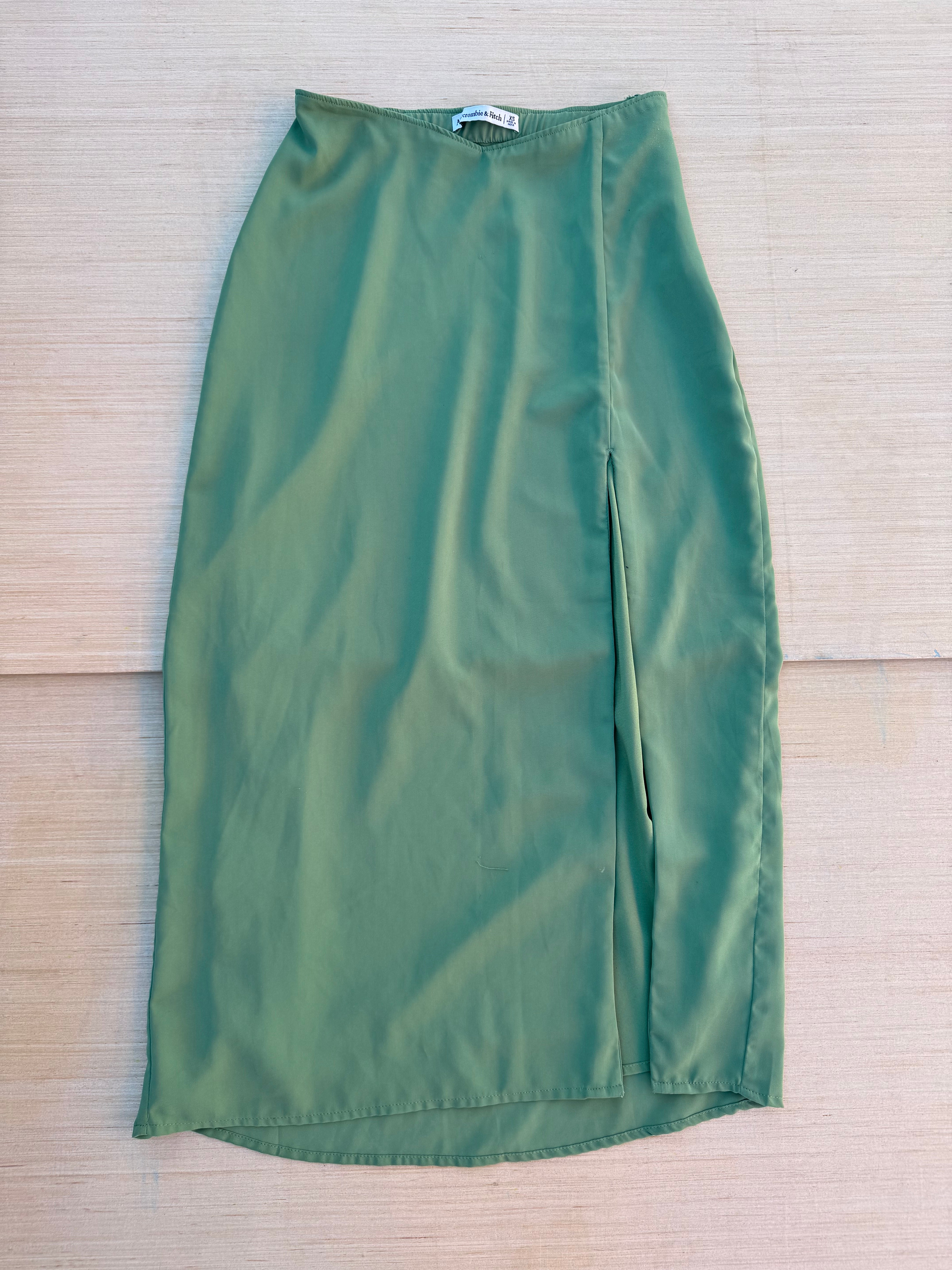green abercrombie Long skirt, xs