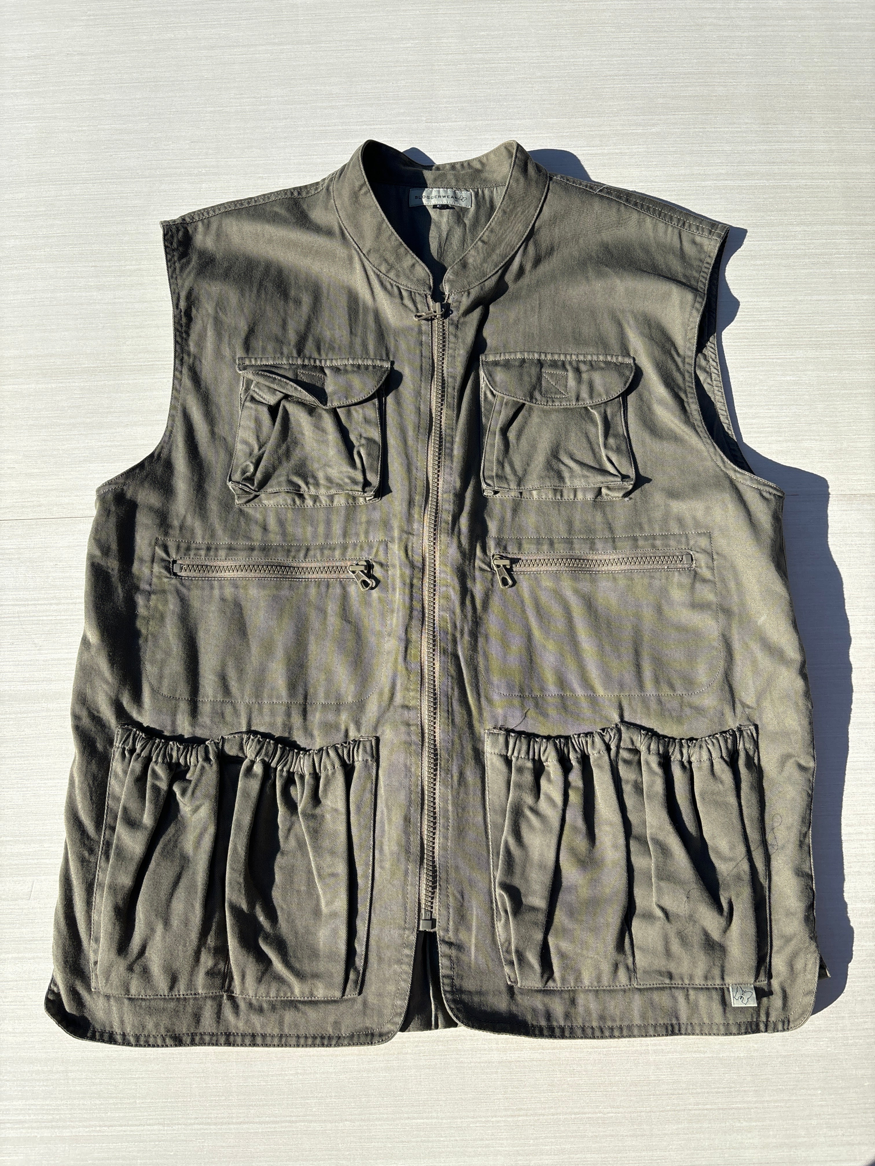 green slogger wear fisher vest, L