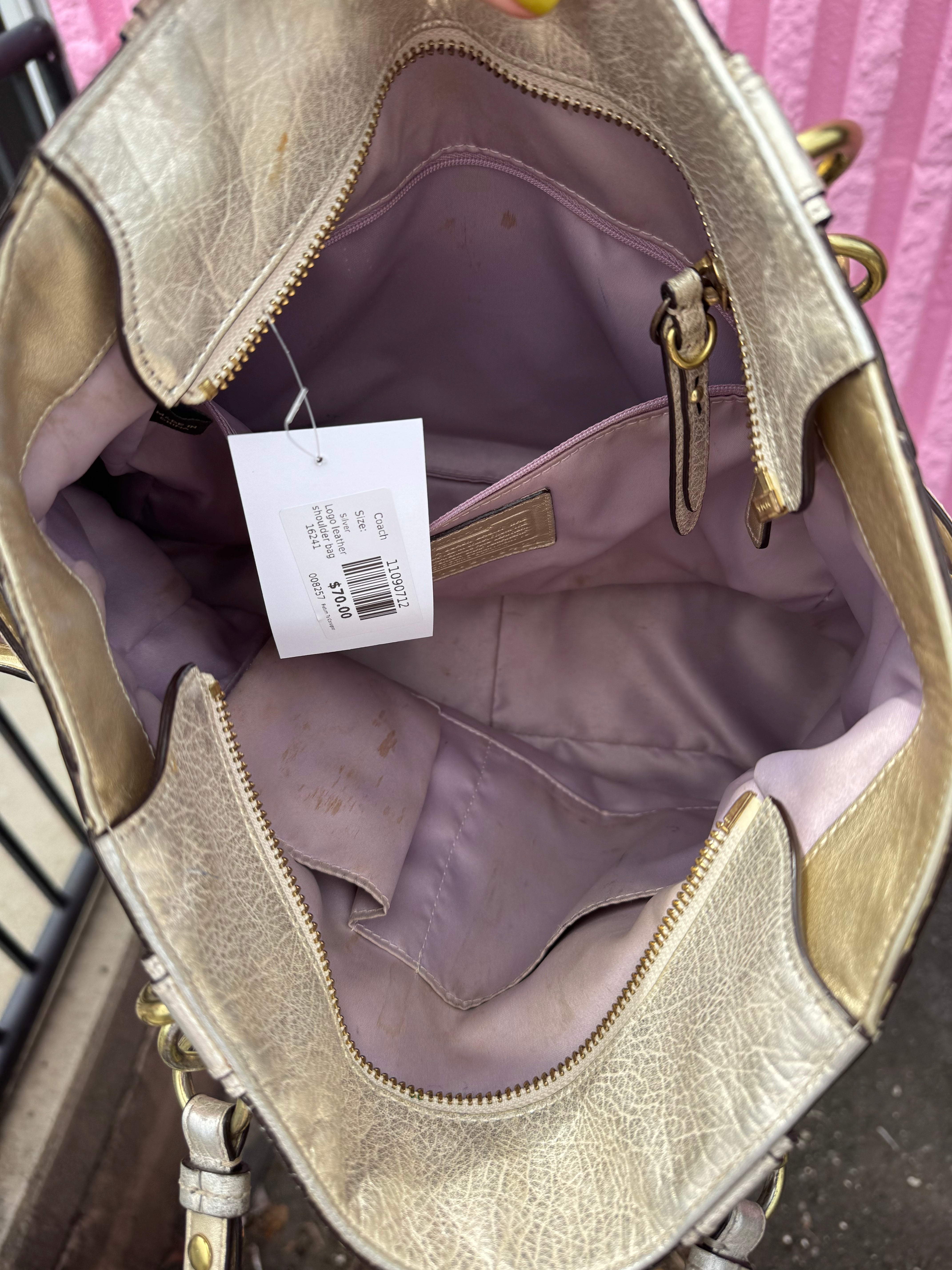 Silver Coach Logo leather shoulder bag 16241