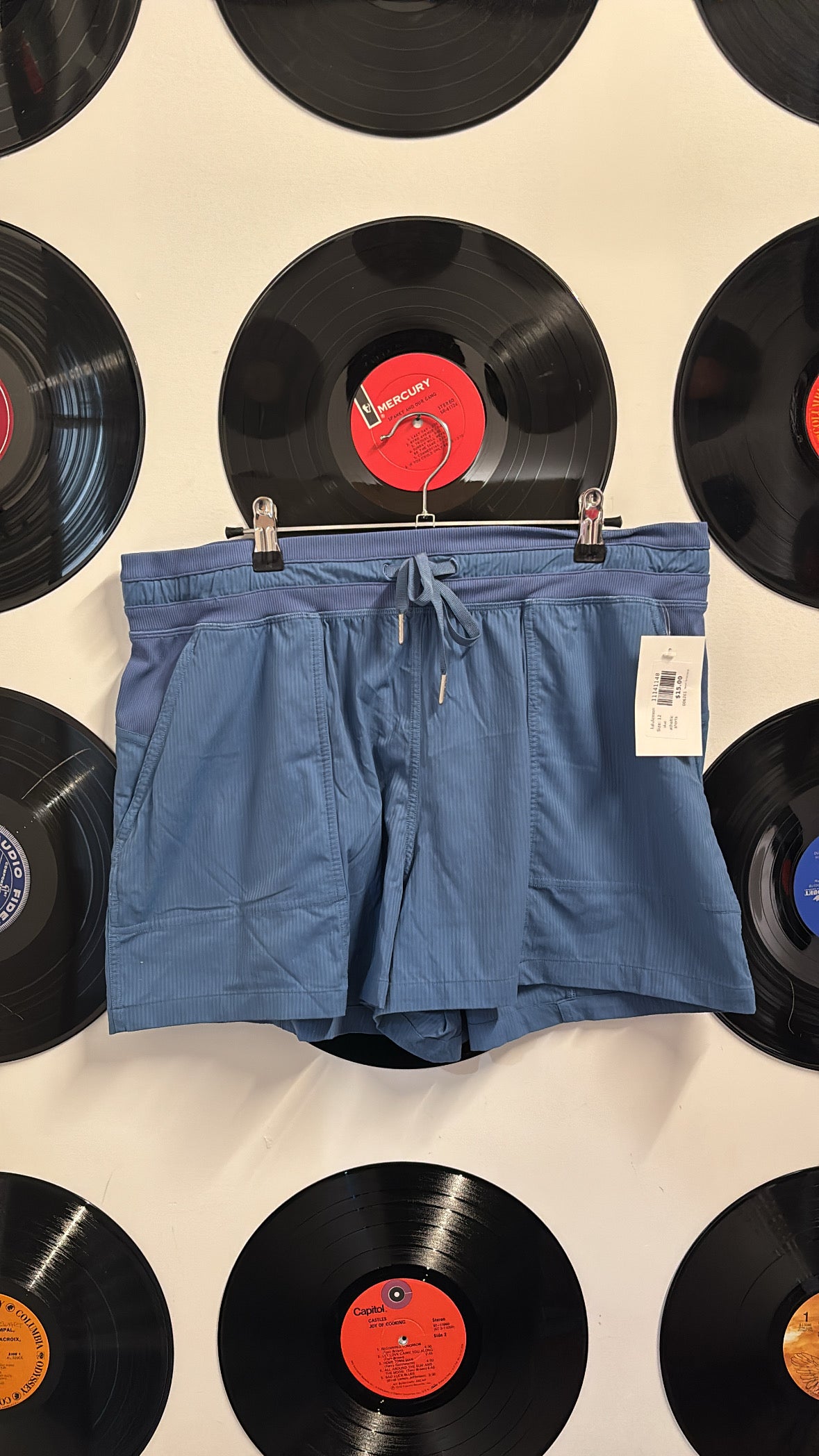 blue lululemon atheltic shorts, 12
