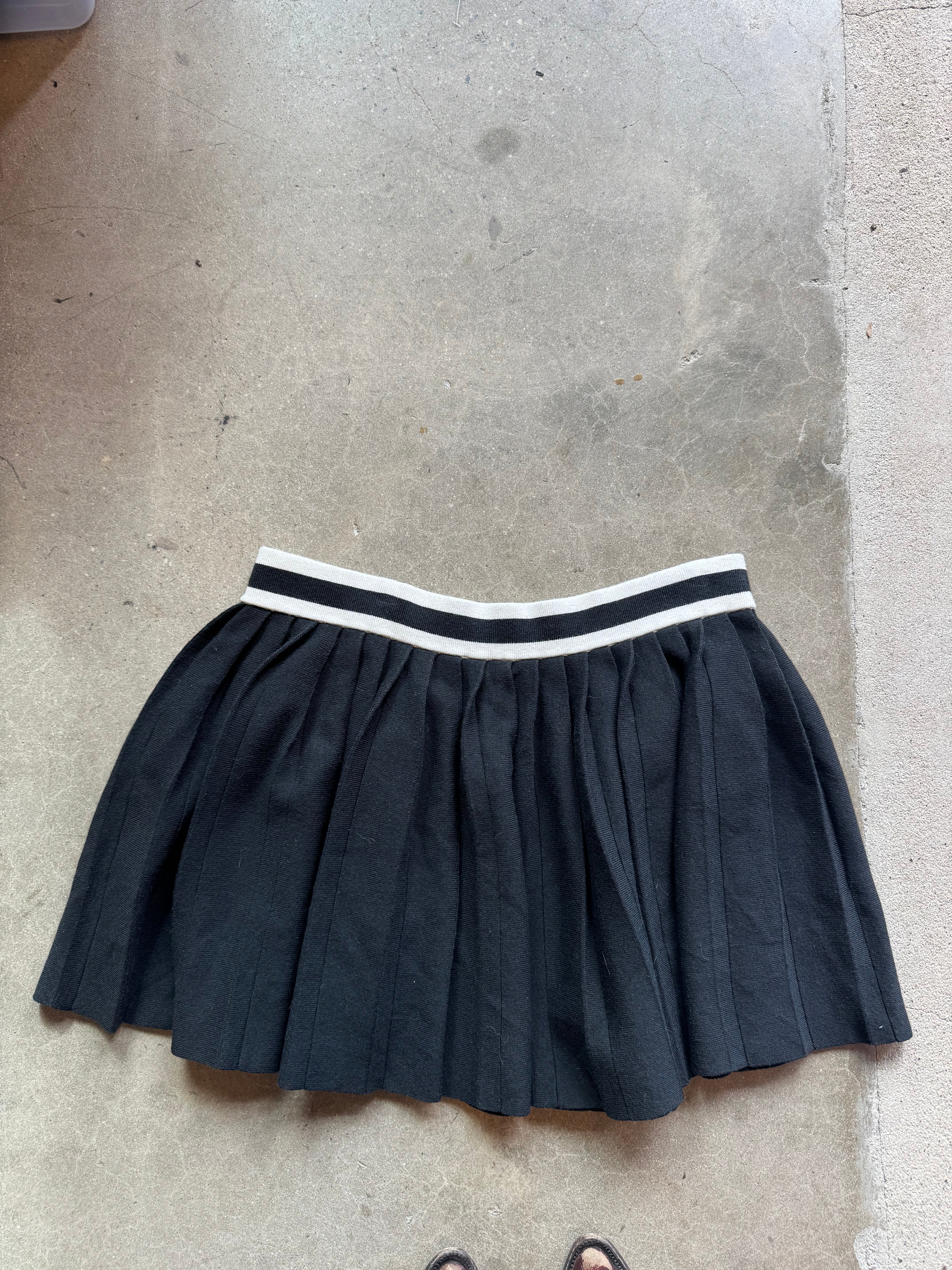 black white aerie school girl mini skrit, xl