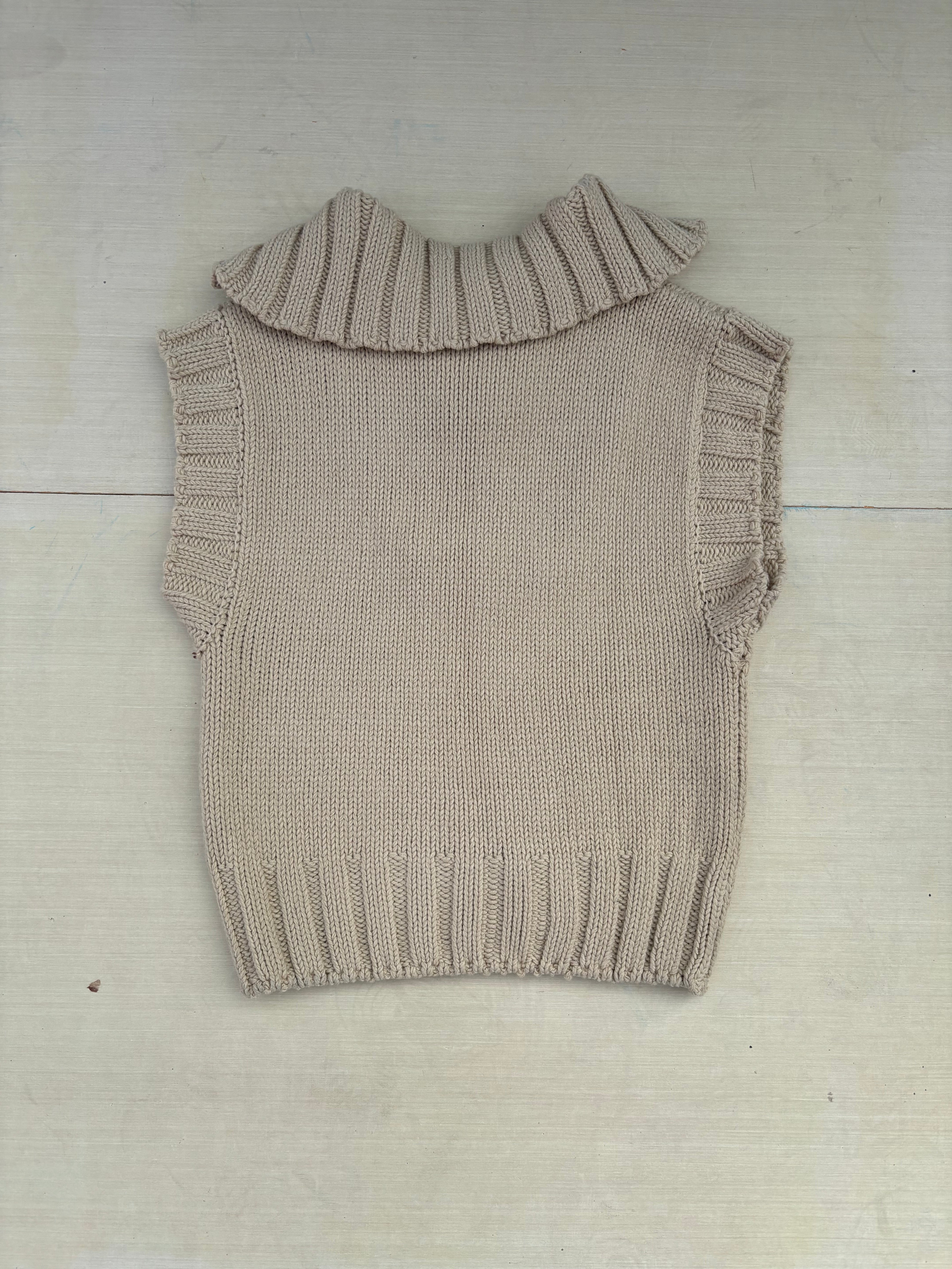beige english factory sleeveless sweater w thick collar, xs